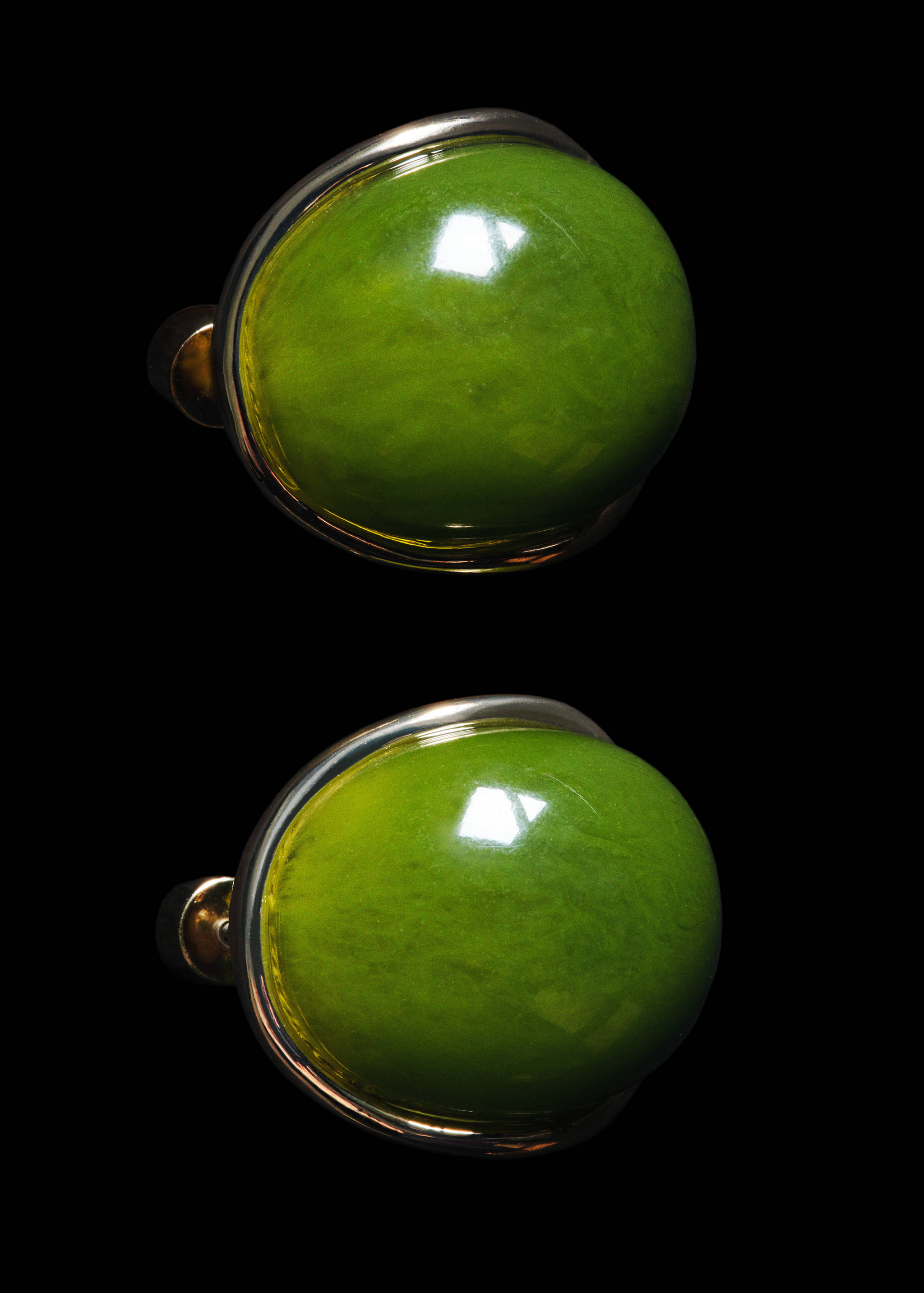 Round resin earrings - Details of the article 6