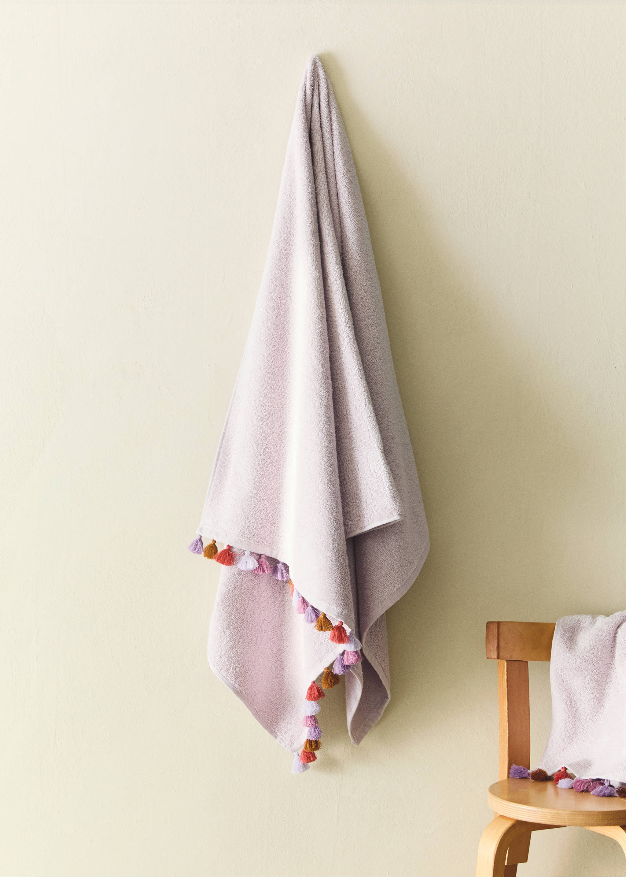 Children's cotton bath towel with multi-coloured pom-poms - General plane, Lilac. Ref: 27052931-00.