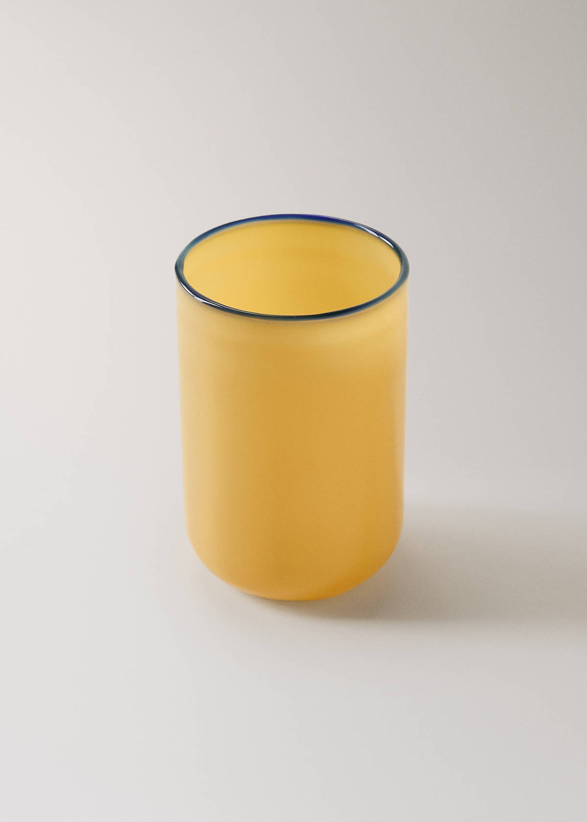 Coloured borosilicate bathroom glass — Yellow