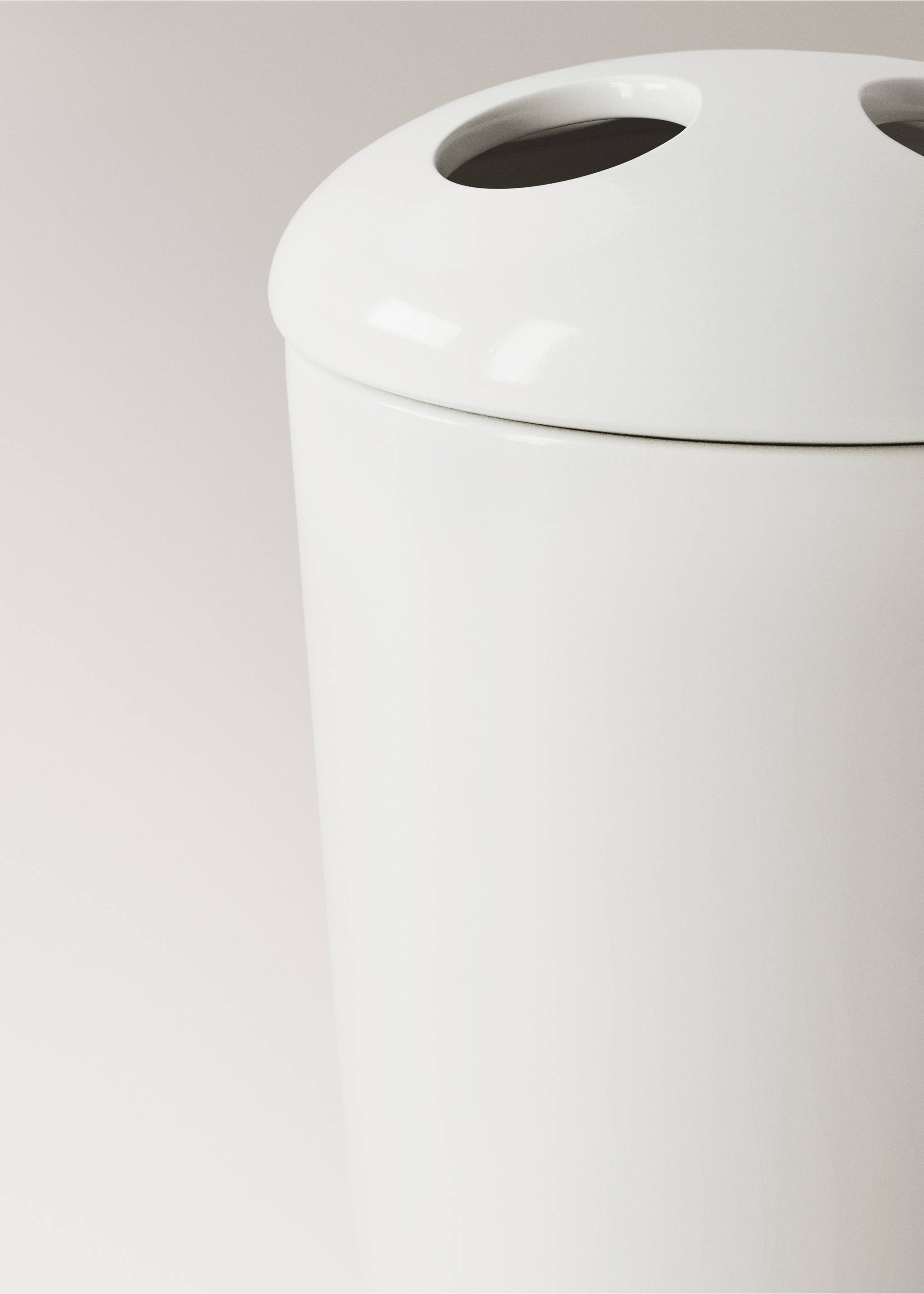 Ποτήρι για οδοντόβουρτσες από πορσελάνη - Λεπτομέρεια του προϊόντος 3, Λευκό. Ref: 27053274-00.