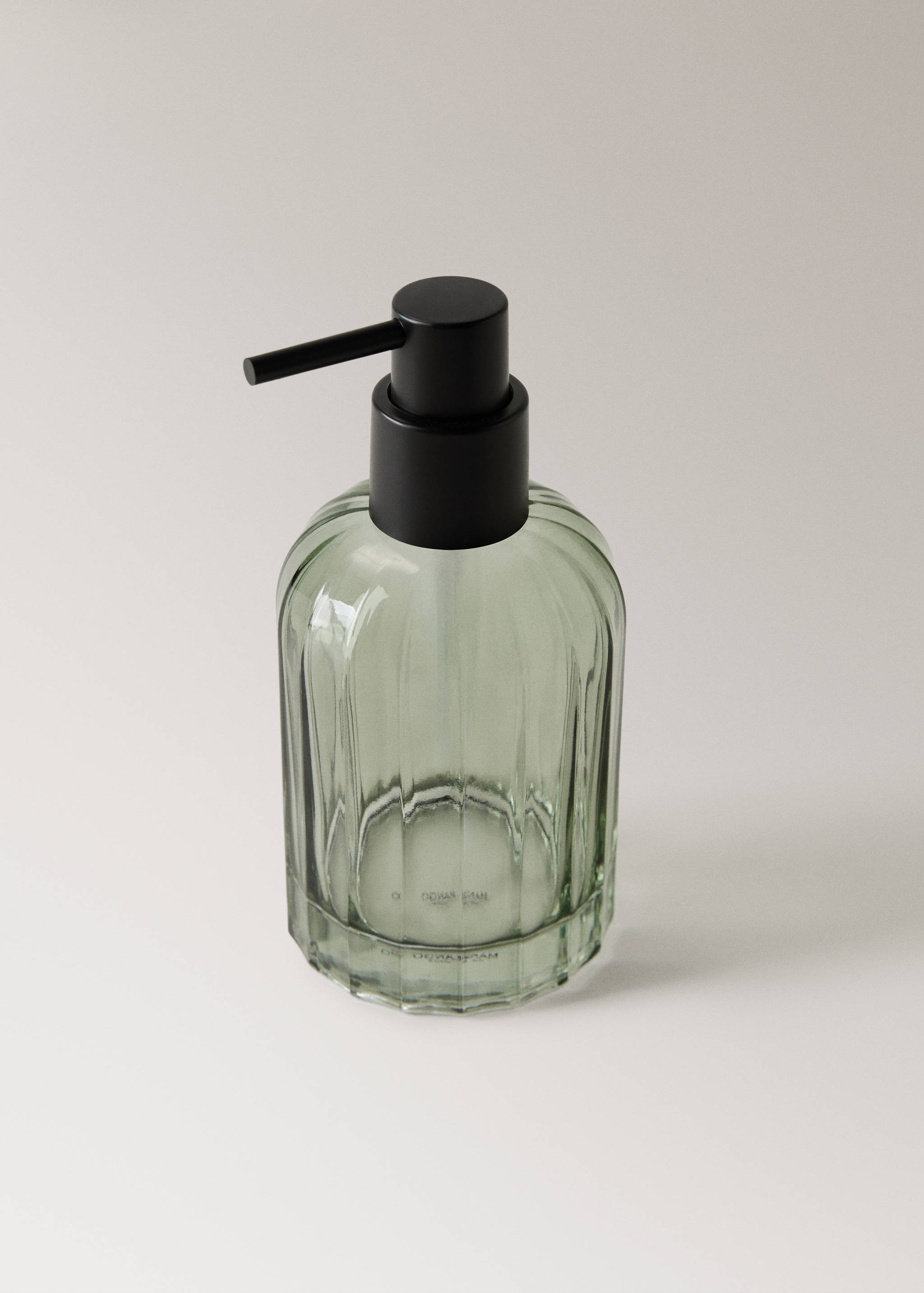 Crystal soap dispenser - Details of the article 1