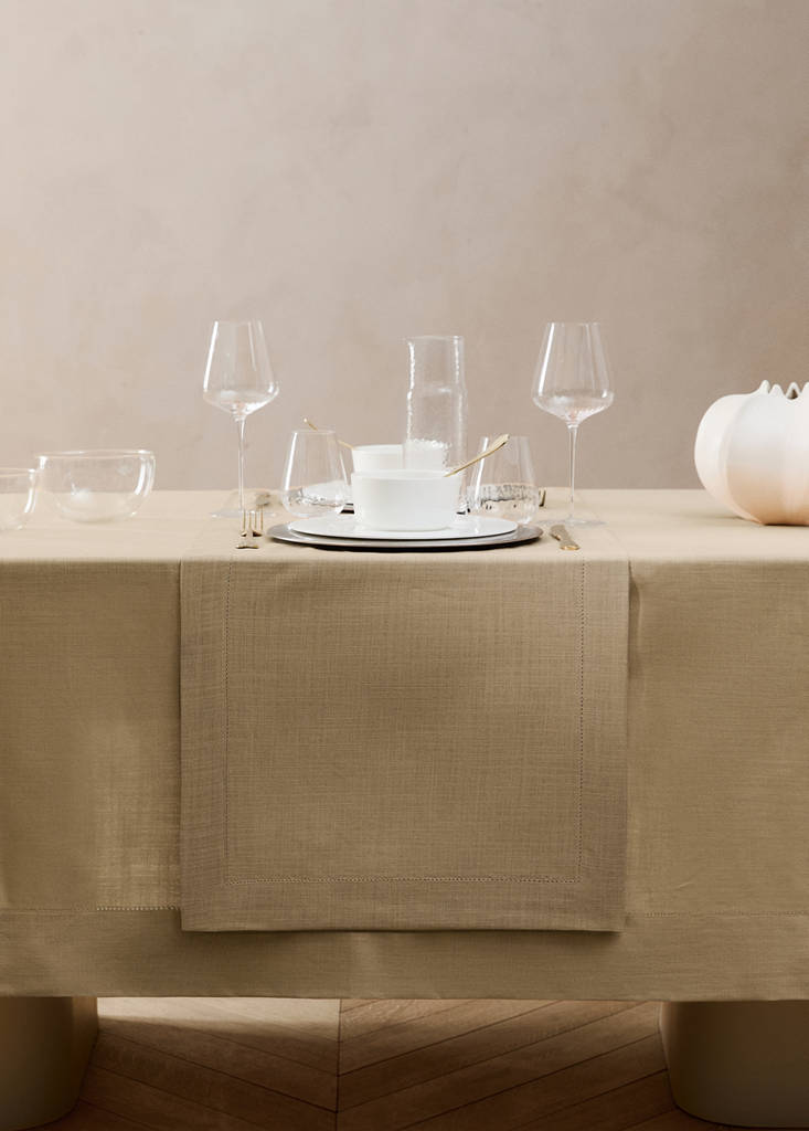 Cotton table runner with drawn threadwork