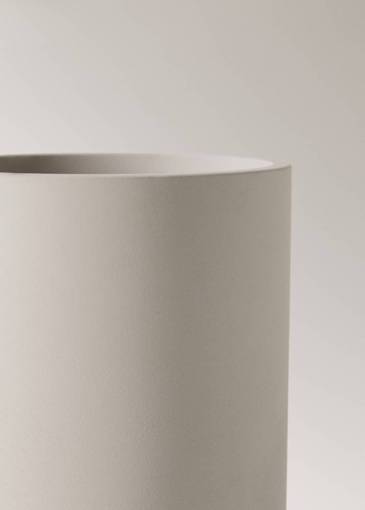 Resin toothbrush cup — Ecru