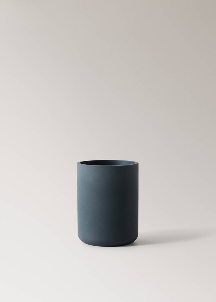Resin toothbrush cup — Charcoal