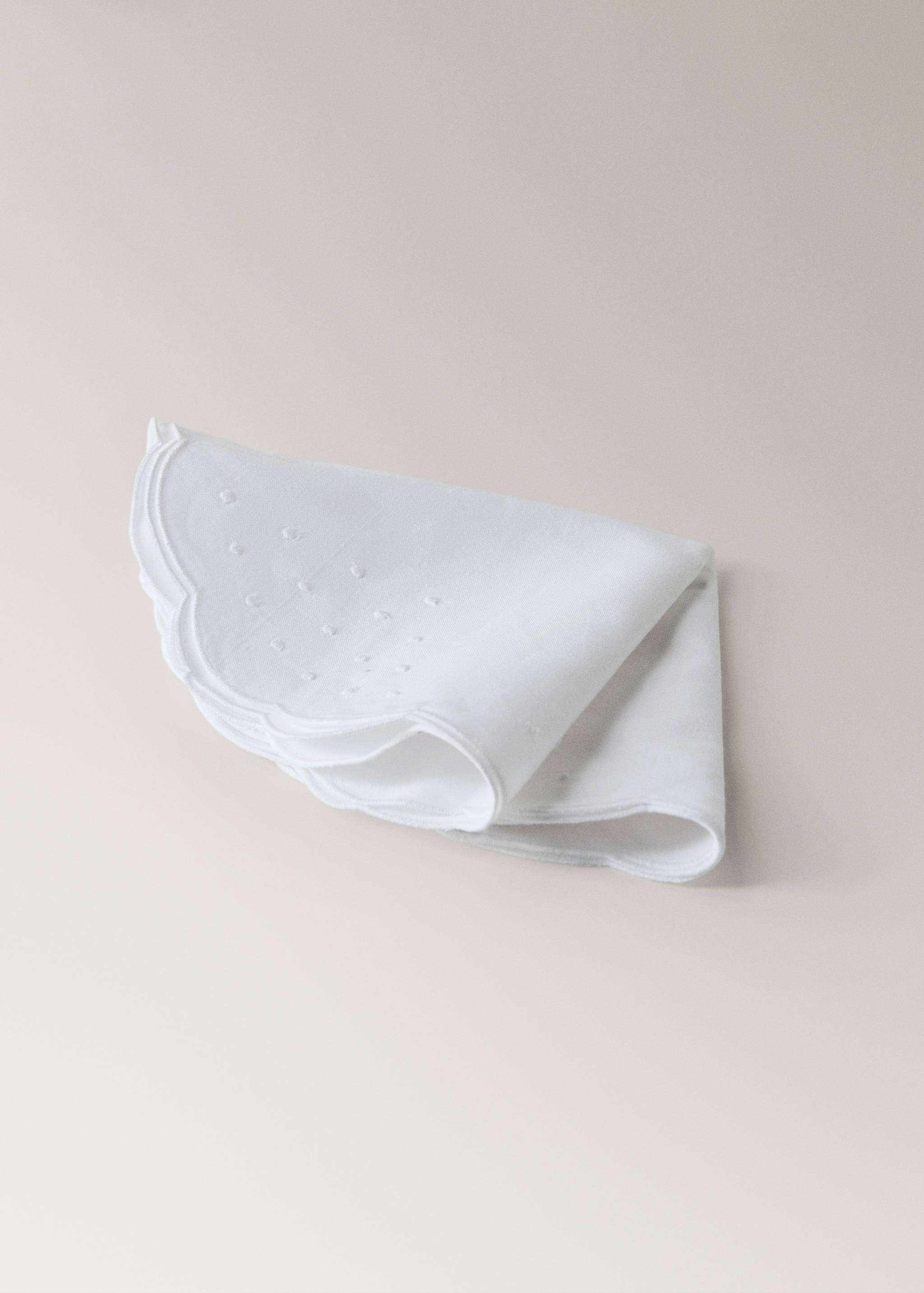 Basket with embroidered details - Details of the article 3