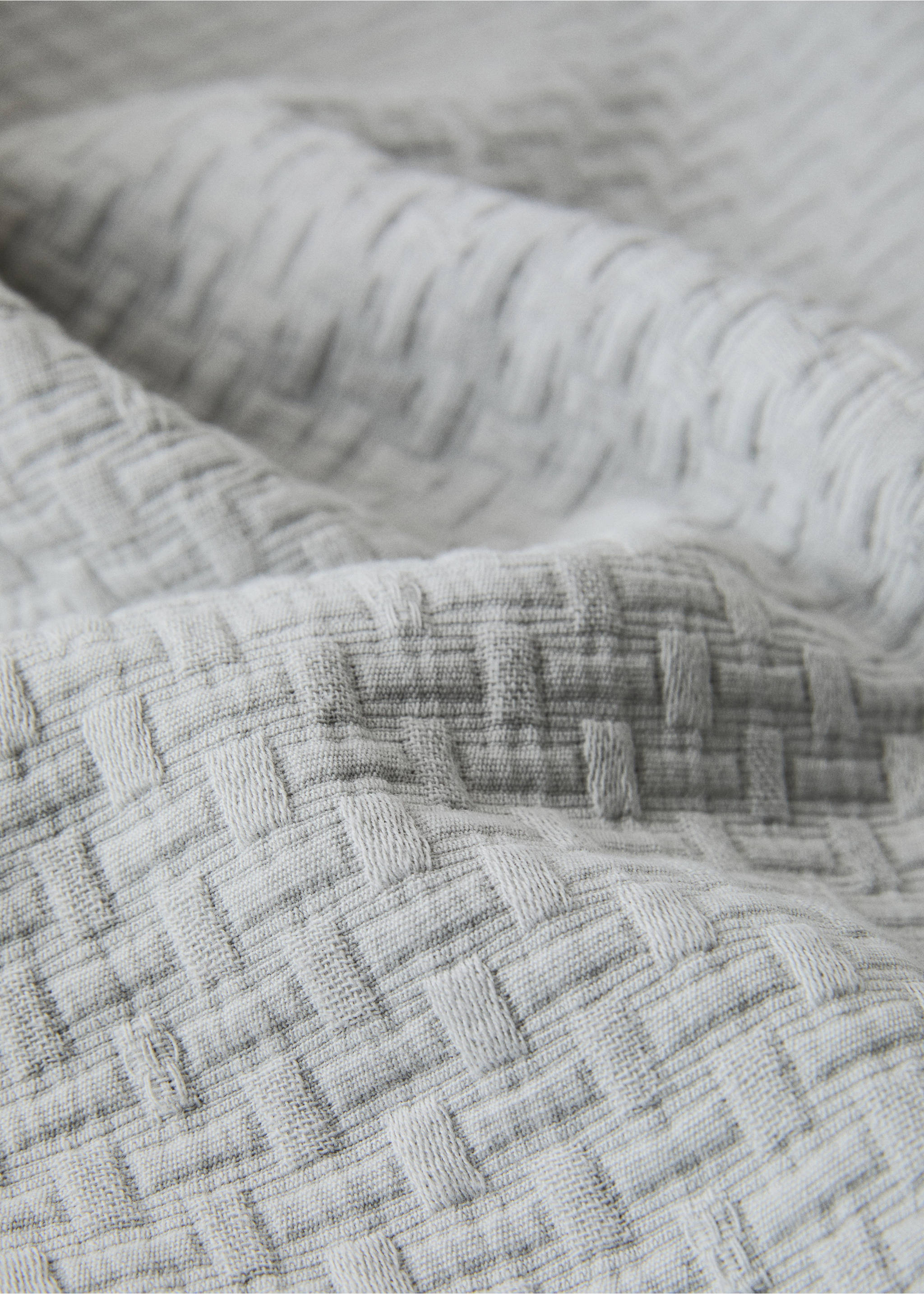 Garment-dyed cotton bedspread with English corner trim for 130/140/150 cm bed - Details of the article 1, Grey. Ref: 27053289-00.