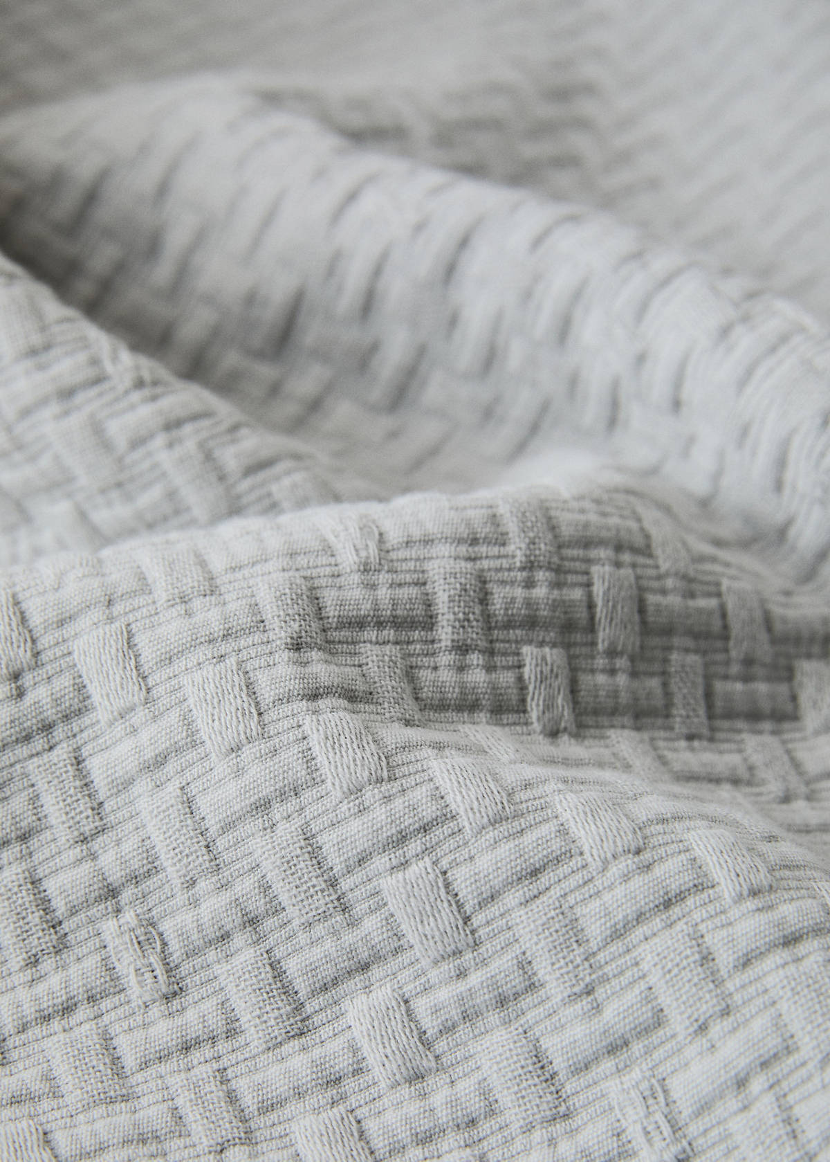 Tagesdecke aus Garment-Dyed-Baumwolle, Eckenverstärkung, für 130/140/150 cm Bett — Grau