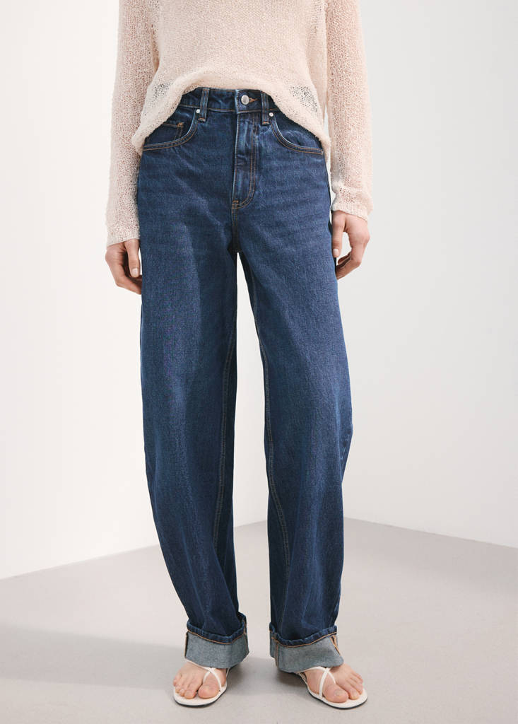 Balloon jeans with cuffed hem