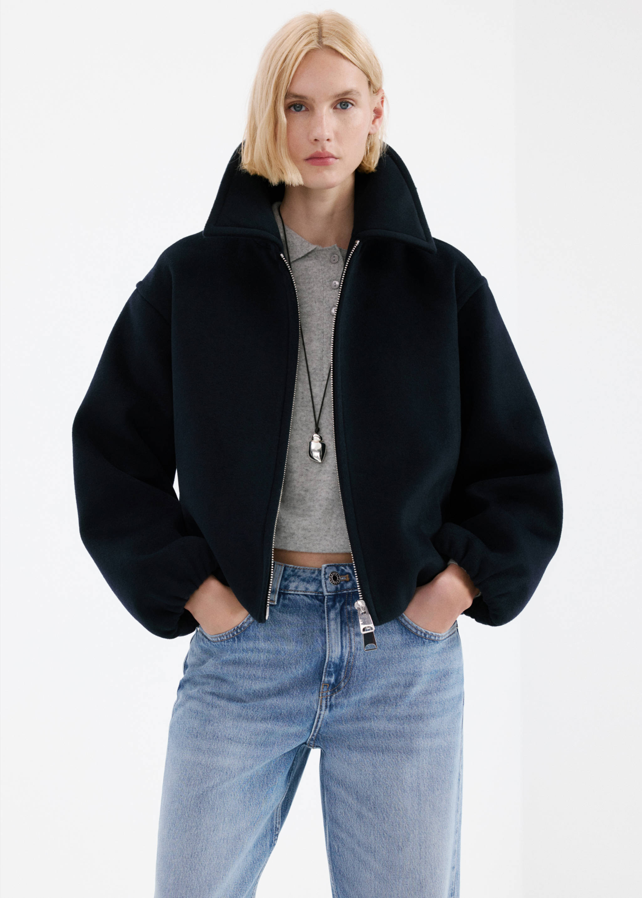 Straight low-waist jeans - Details of the article 1