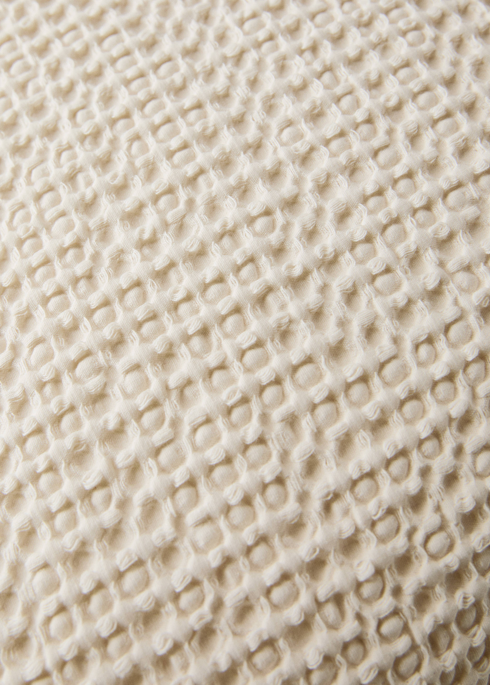 Cotton garment-dyed waffle cushion cover 50x50 cm - Details of the article 3