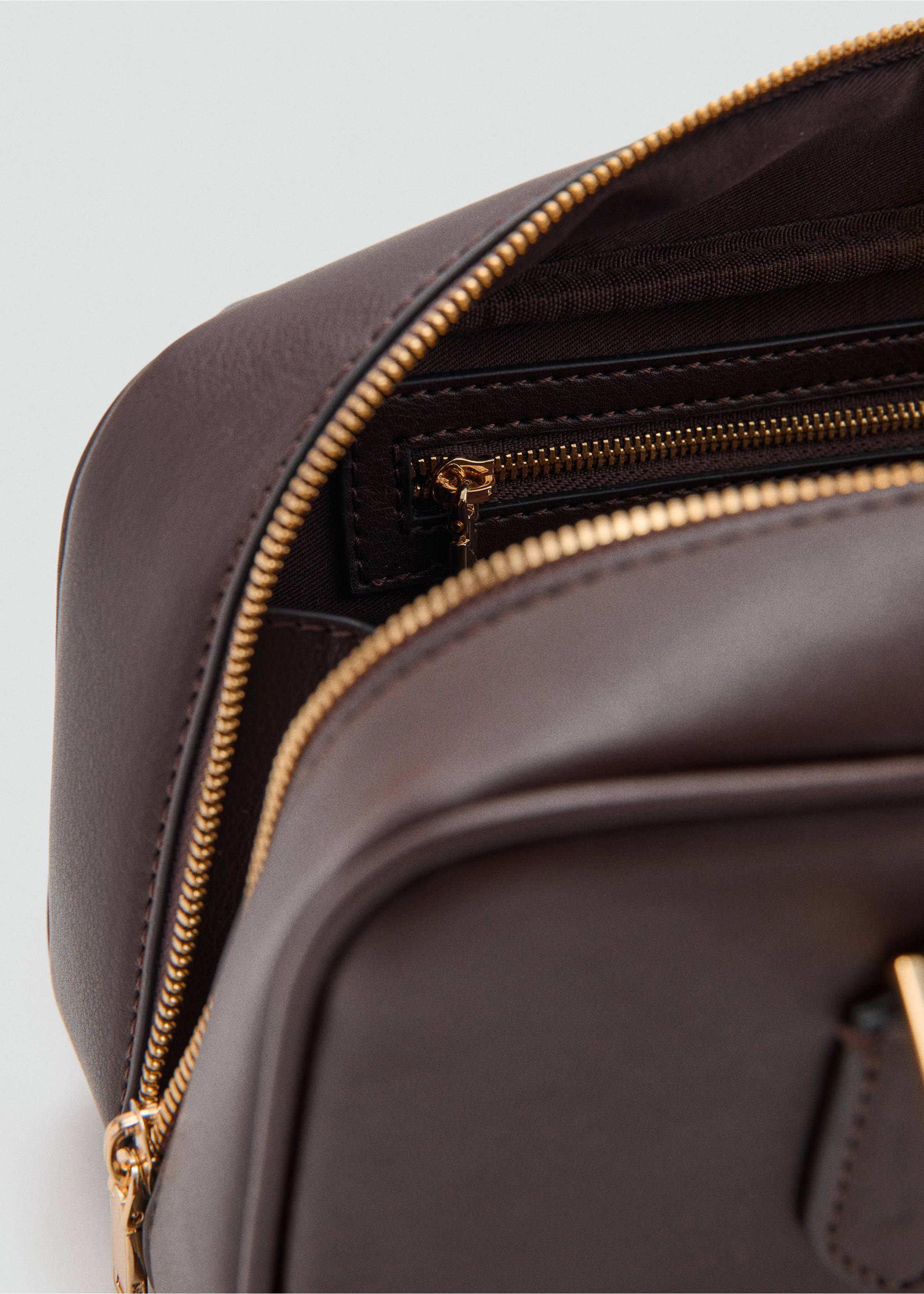 挂件细节小号保龄球包 - null, 巧克力色. Ref: 27053299-00.