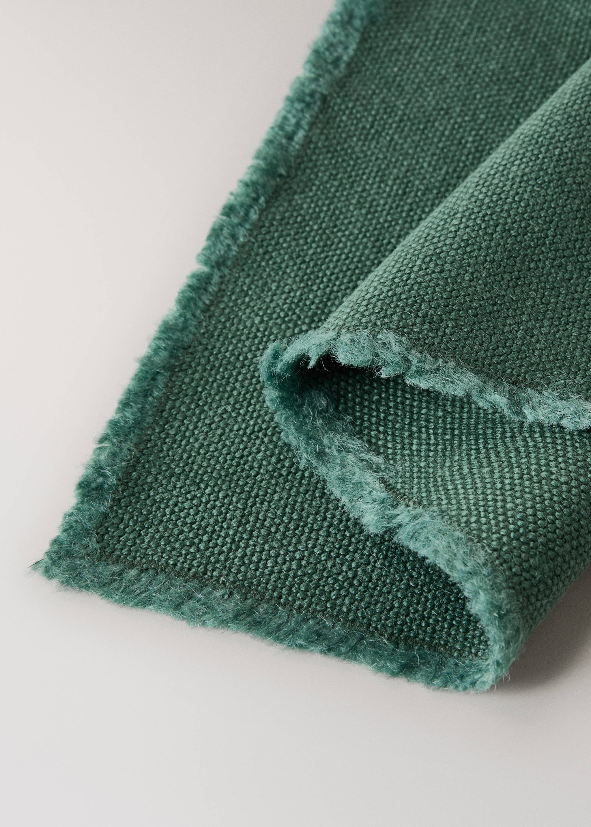 Frayed jute table mat - Details of the article 1