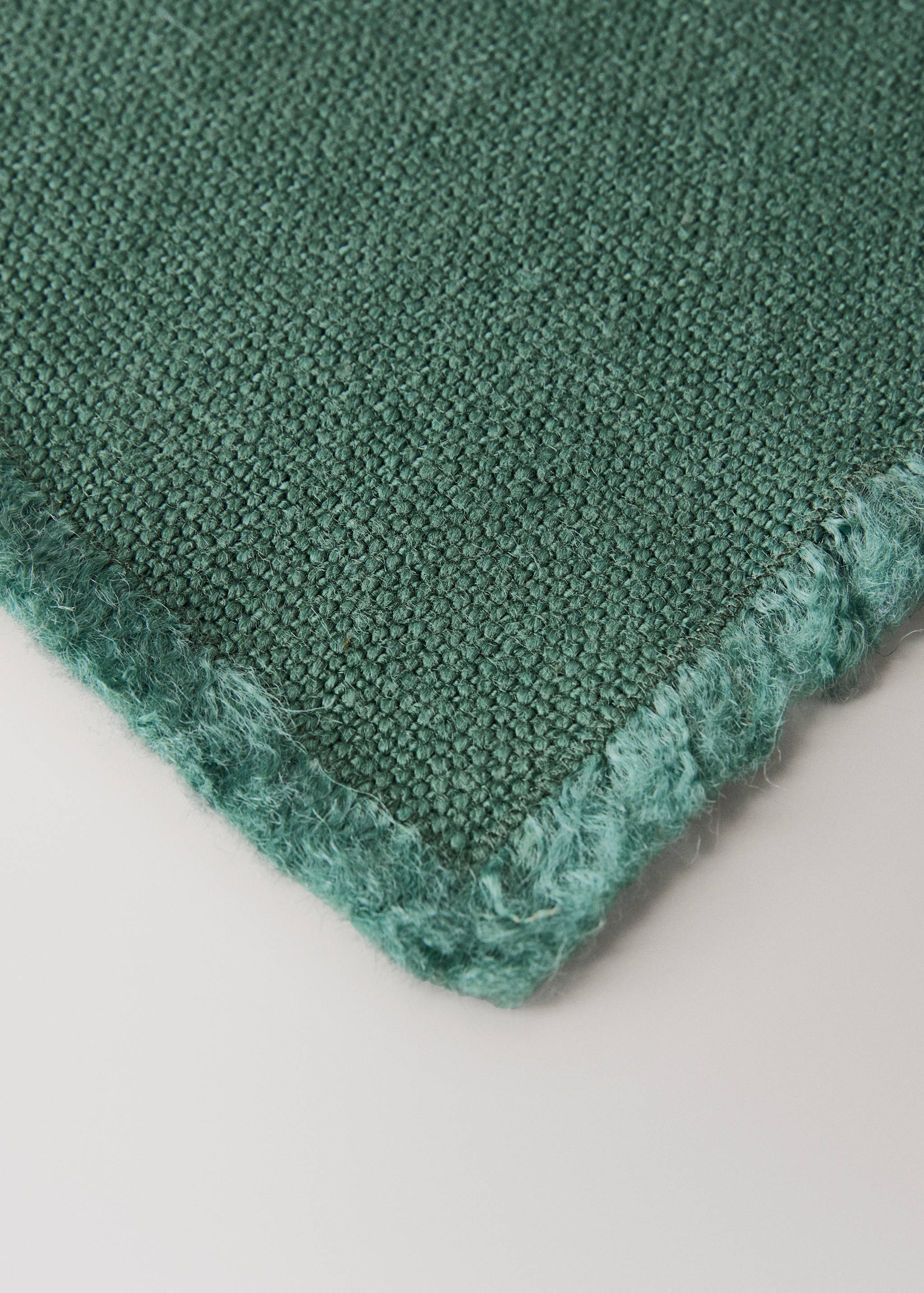 Frayed jute table mat - Details of the article 2
