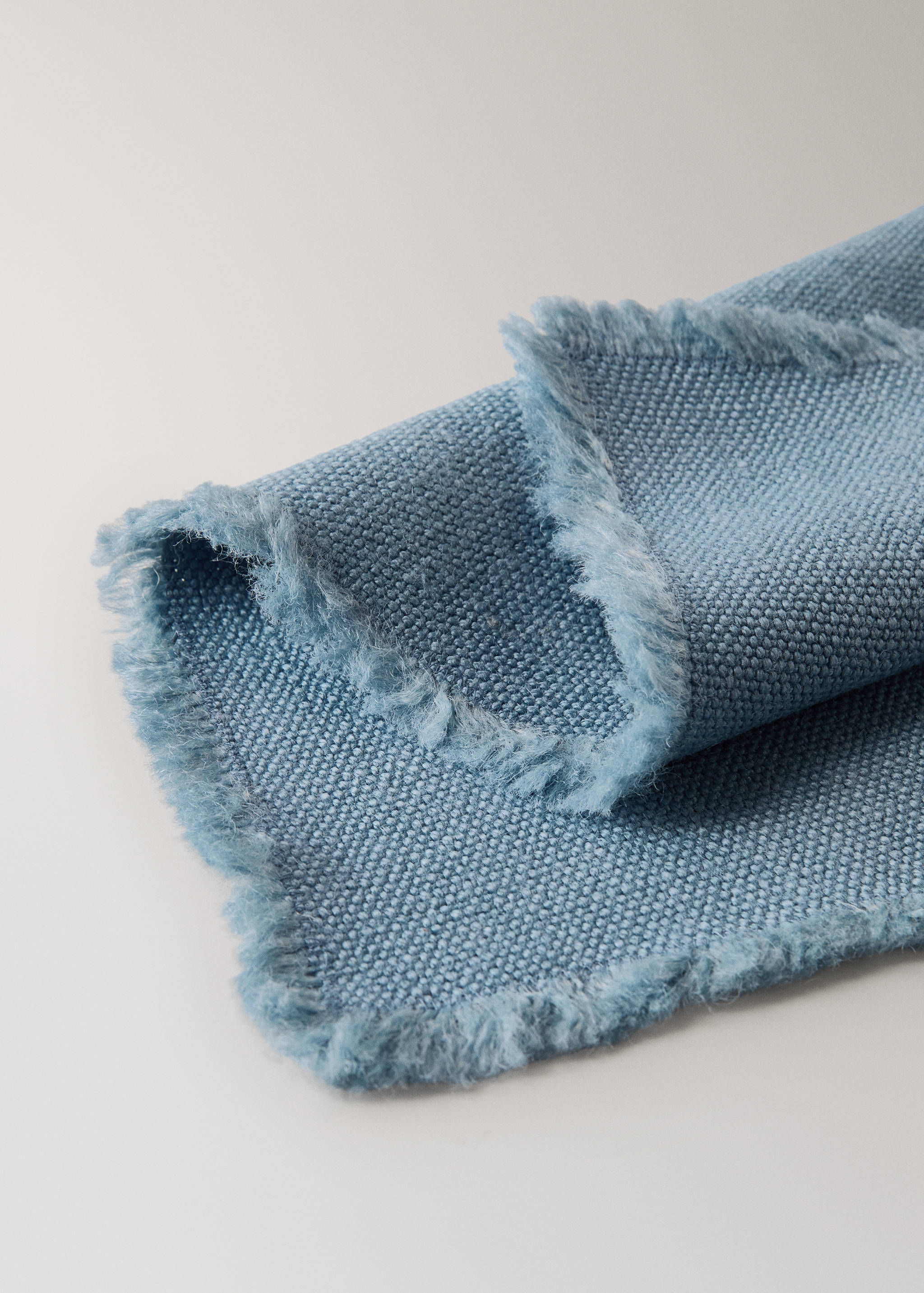 Frayed jute table mat - Details of the article 1