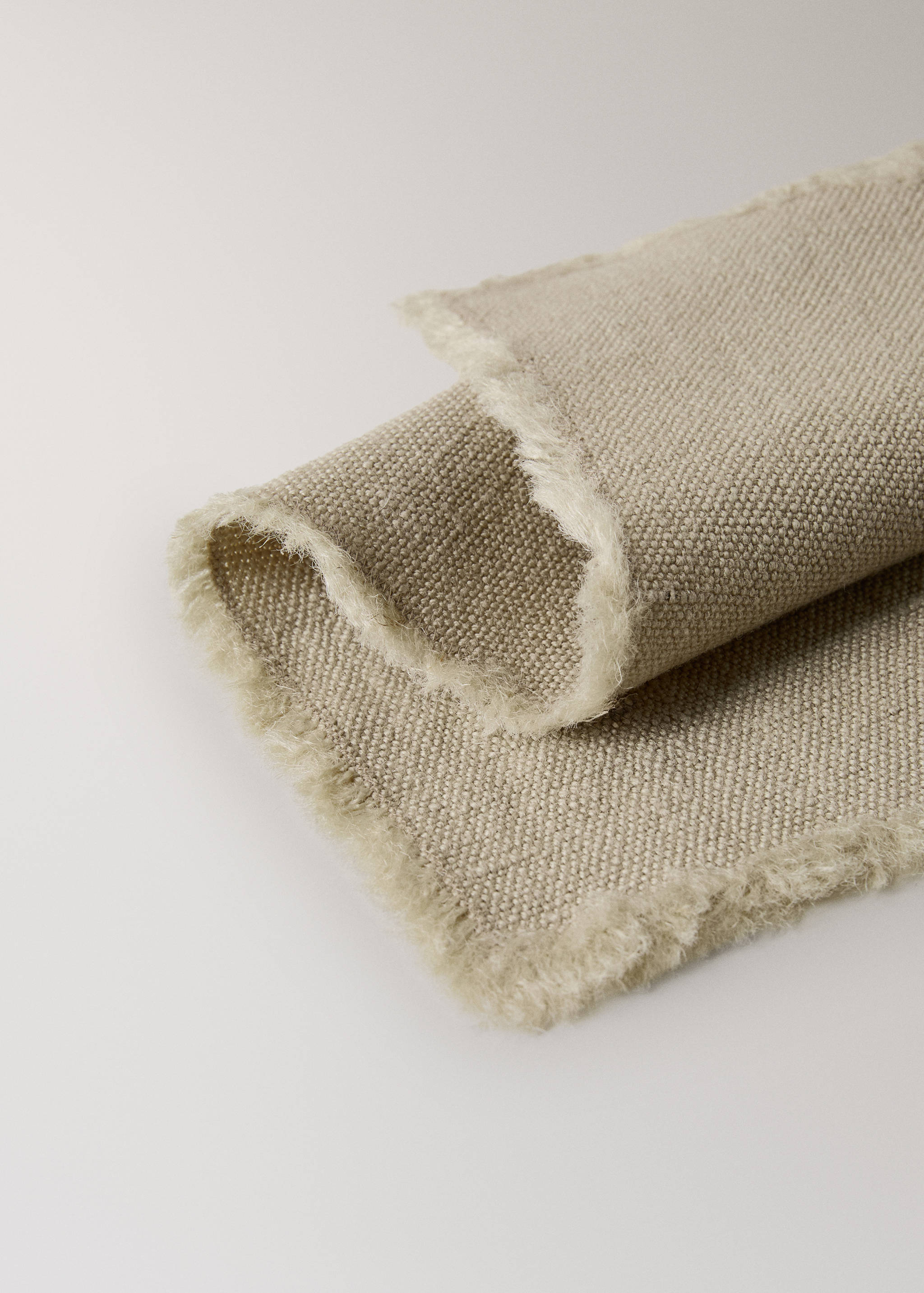 Frayed jute table mat - Details of the article 1