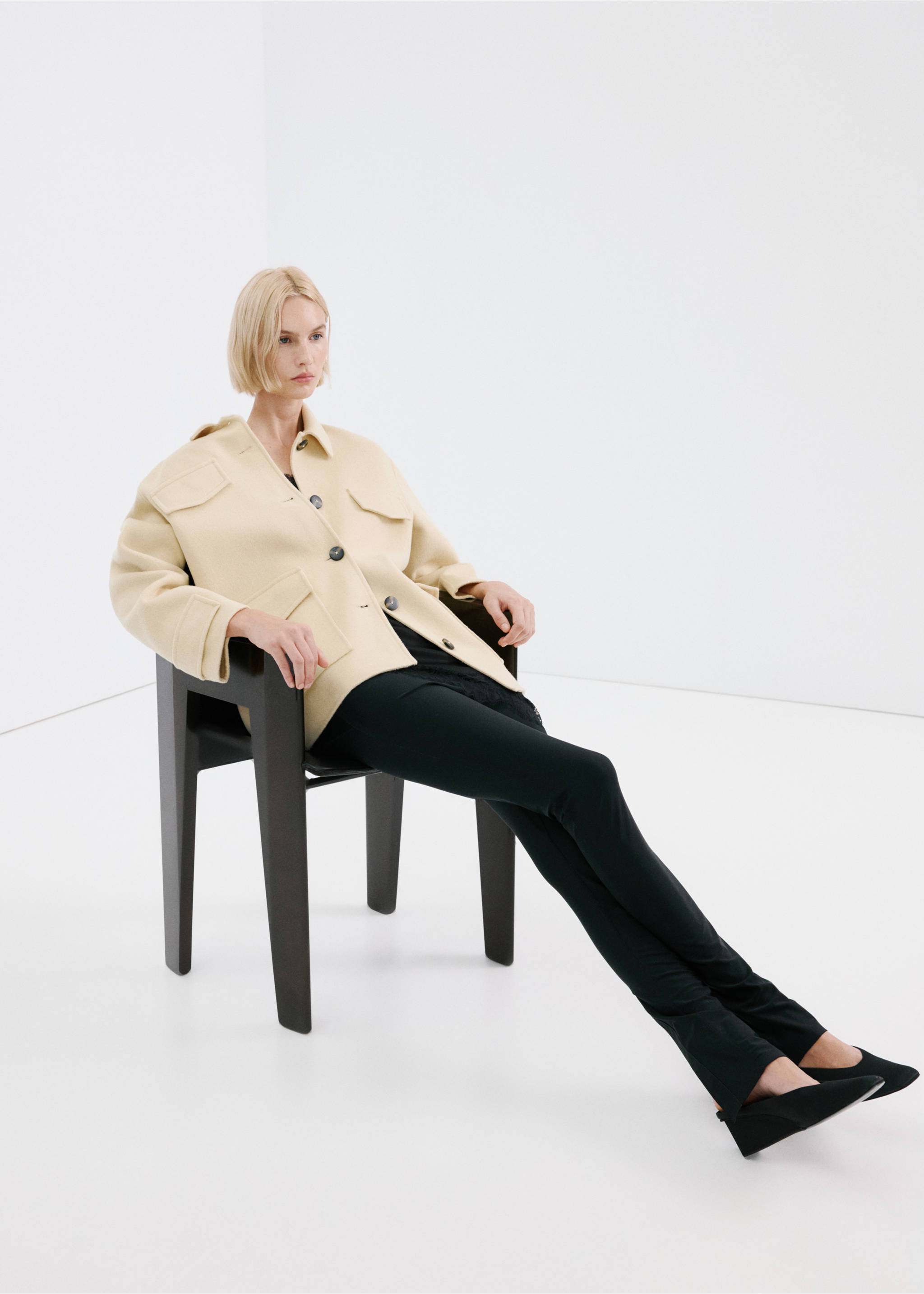 Wool jacket with pockets - Details of the article 6, Vanilla. Ref: 27053310-00.