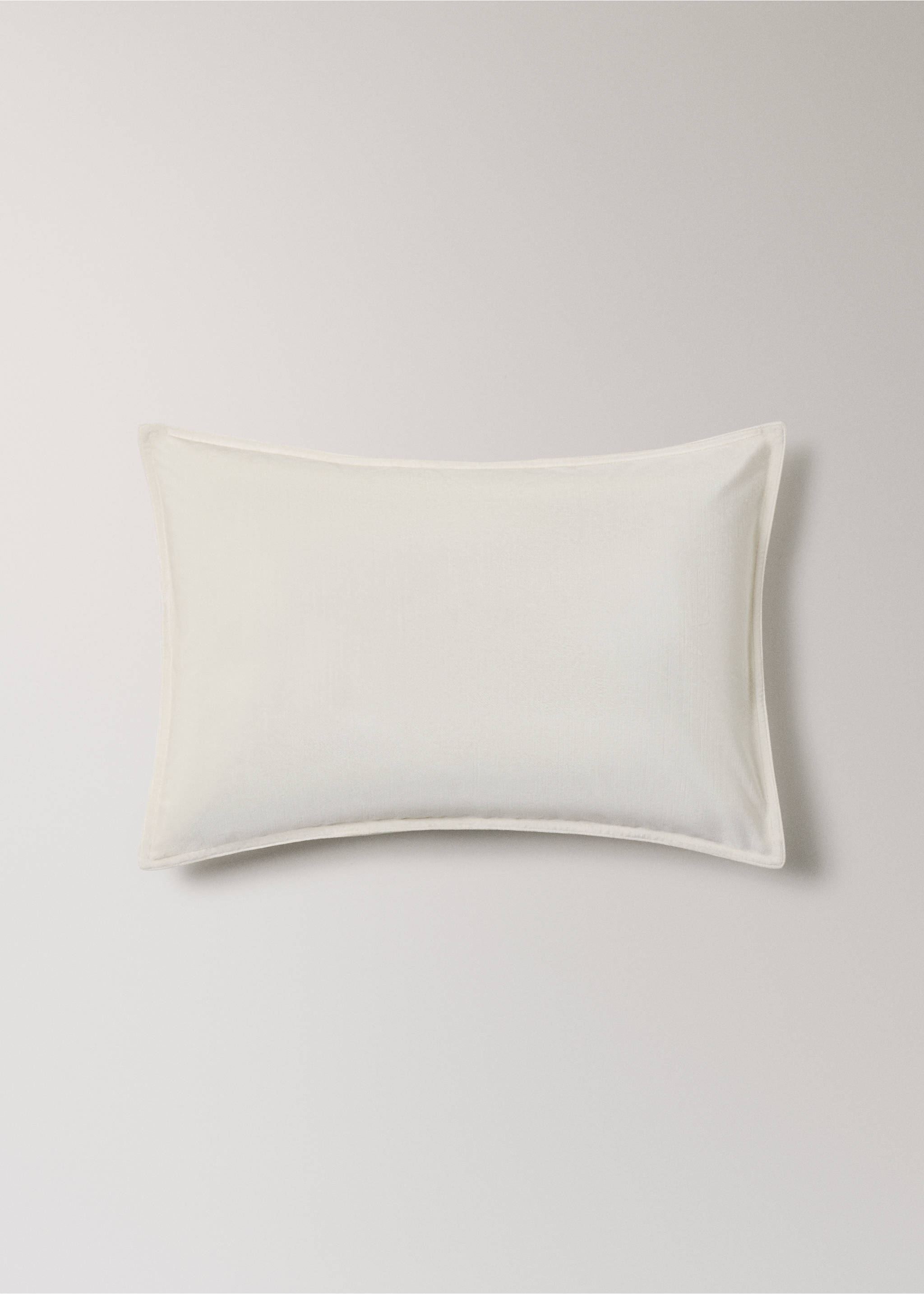 Velvet cushion cover 40x60 cm - Article without model, Ecru. Ref: 27053312-00.