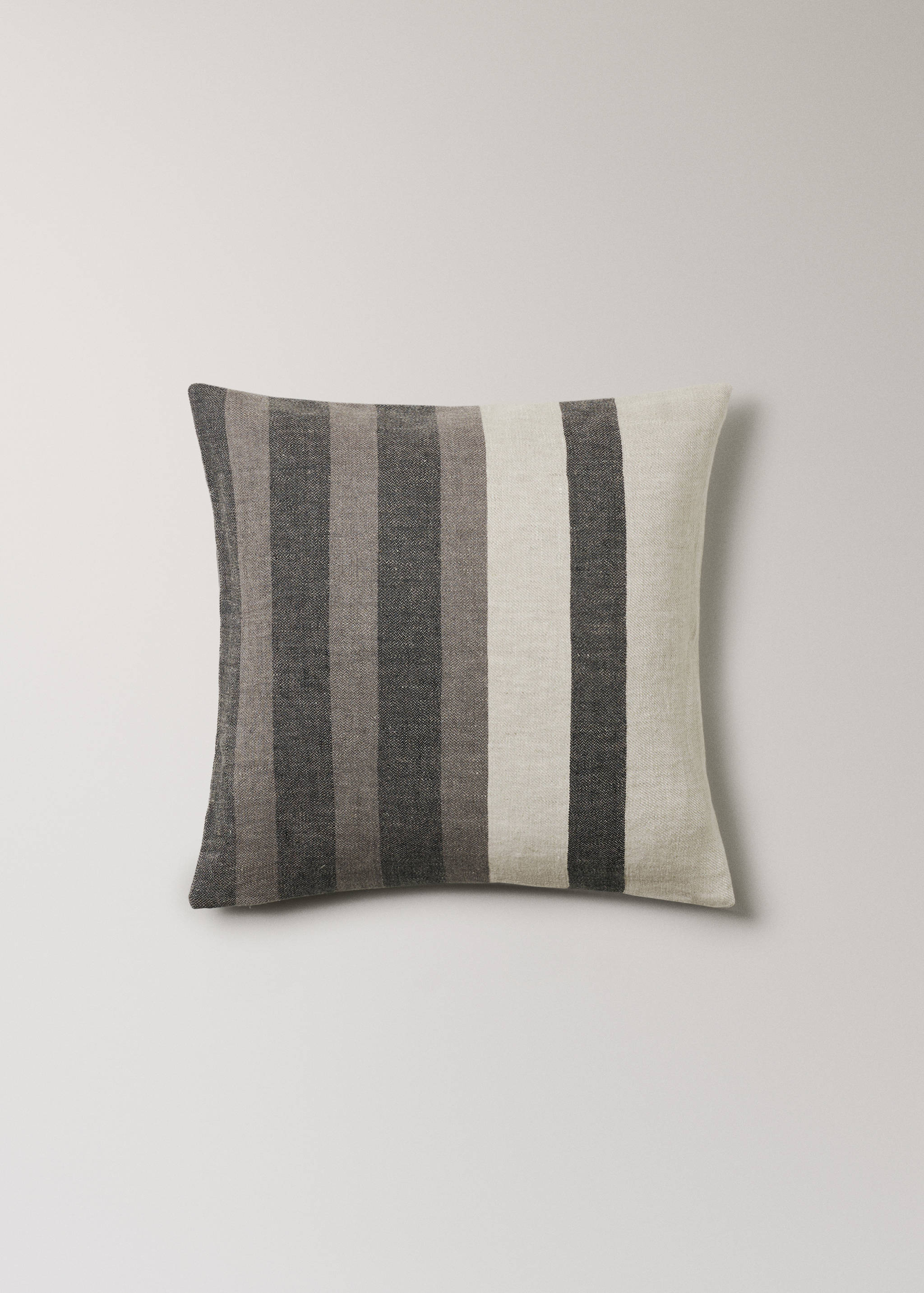 Linen striped cushion cover 50x50 cm - Article without model