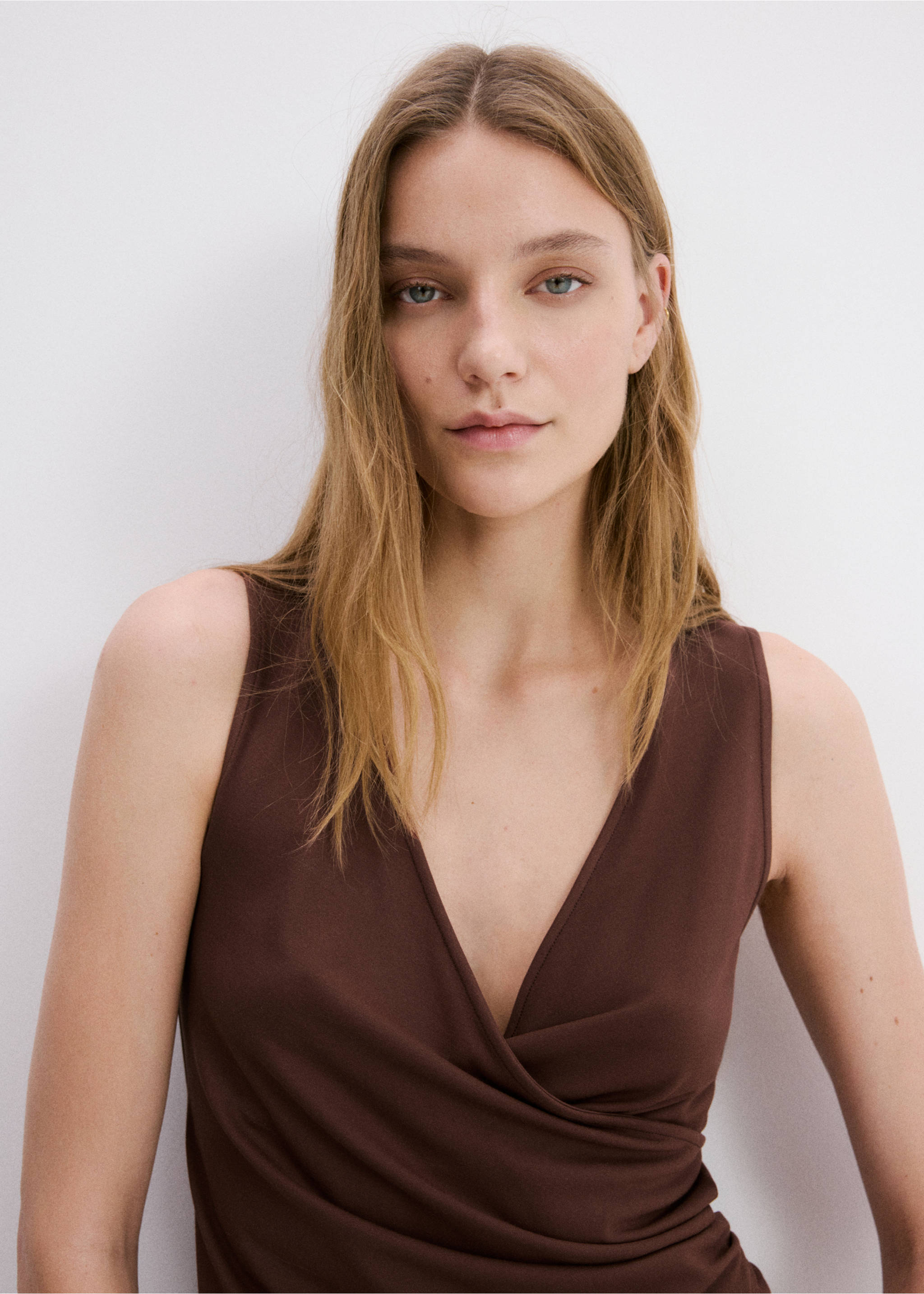 不对称交叉上衣 - null, 褐色. Ref: 27053317-00.