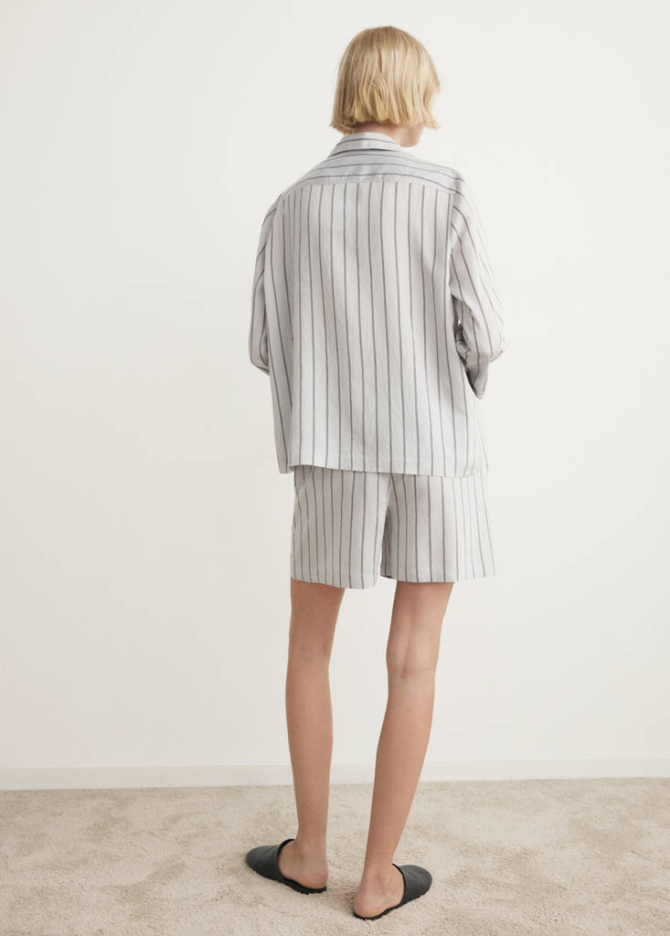 Striped pyjama shorts — Grey