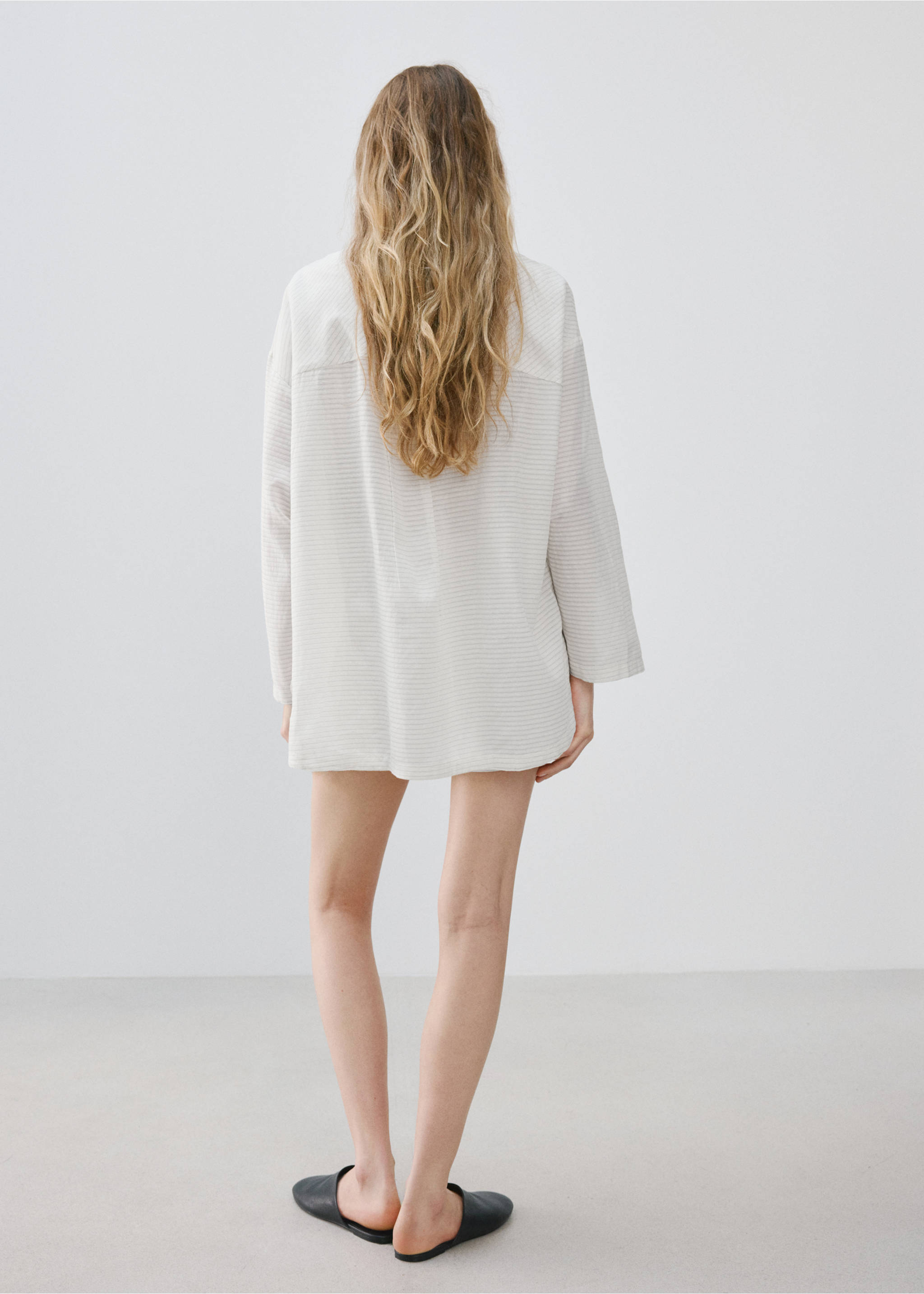 Randig pyjamasskjorta - Artikelns baksida, Vit. Ref: 27053330-00.