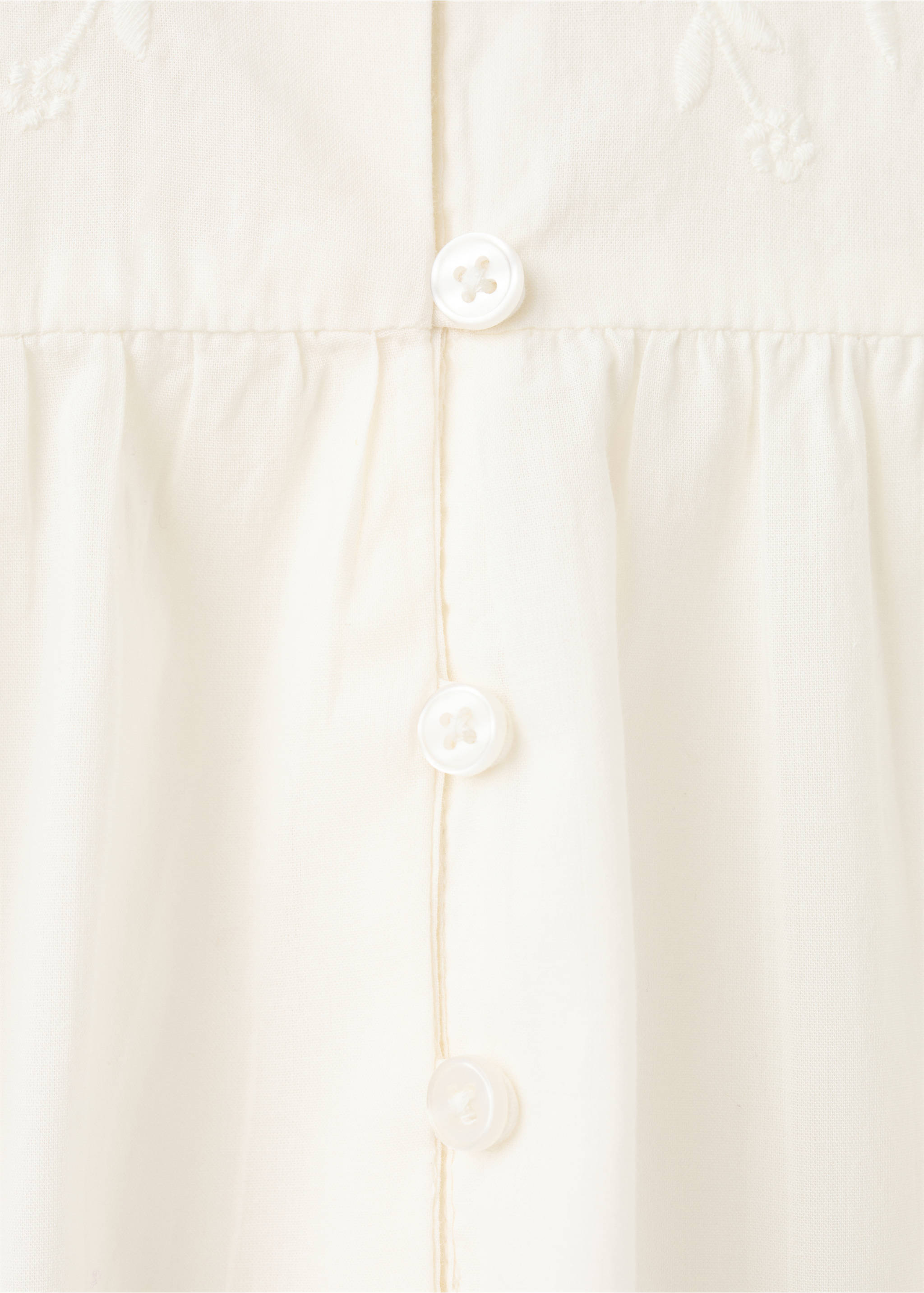 Cotton nightdress with embroidered detail - Details of the article 8, Ivory White. Ref: 27053332-00.