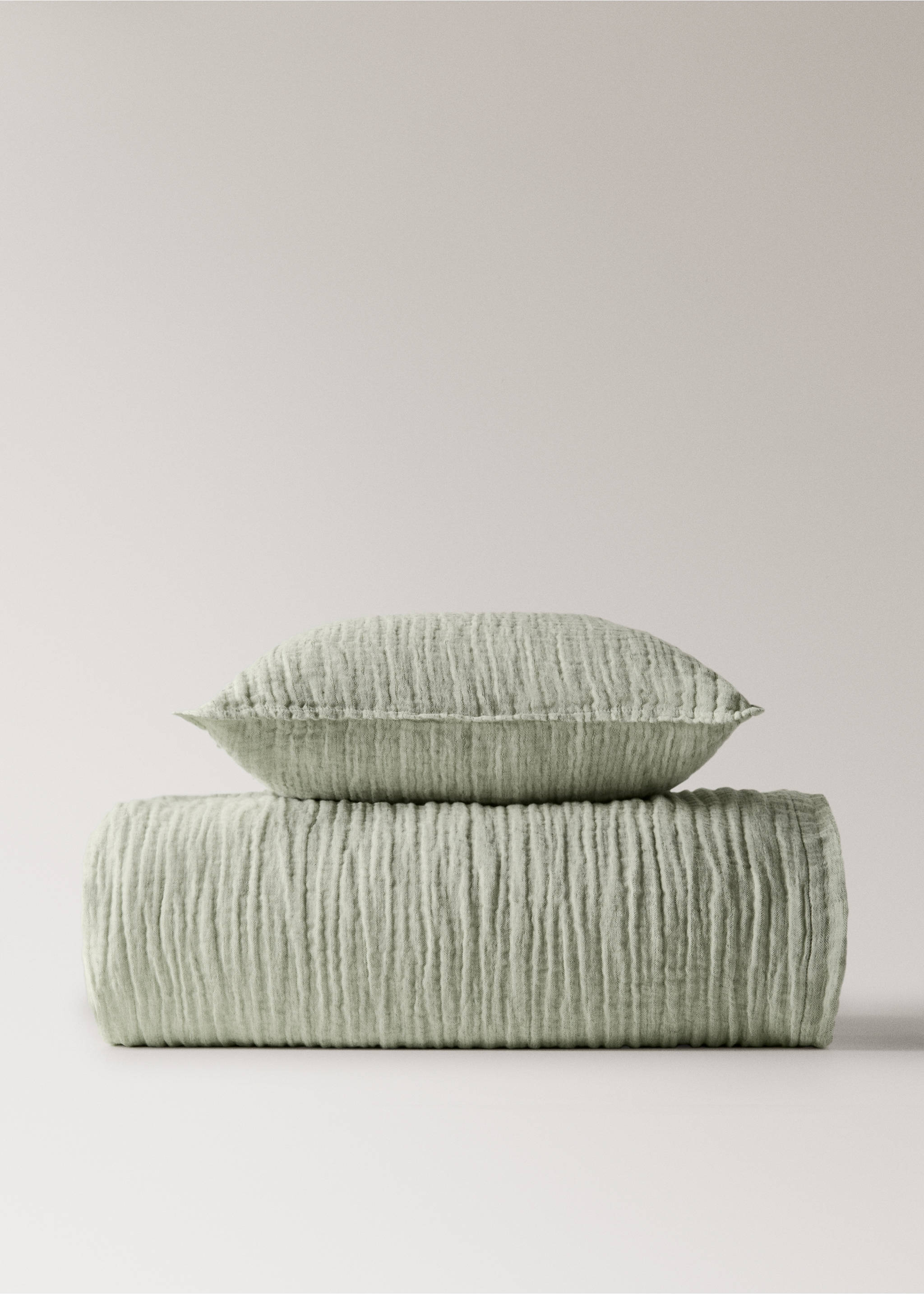 Linen cotton melange bedspread for Bed 180/200 cm - Details of the article 3, Pastel Green. Ref: 27053334-00.