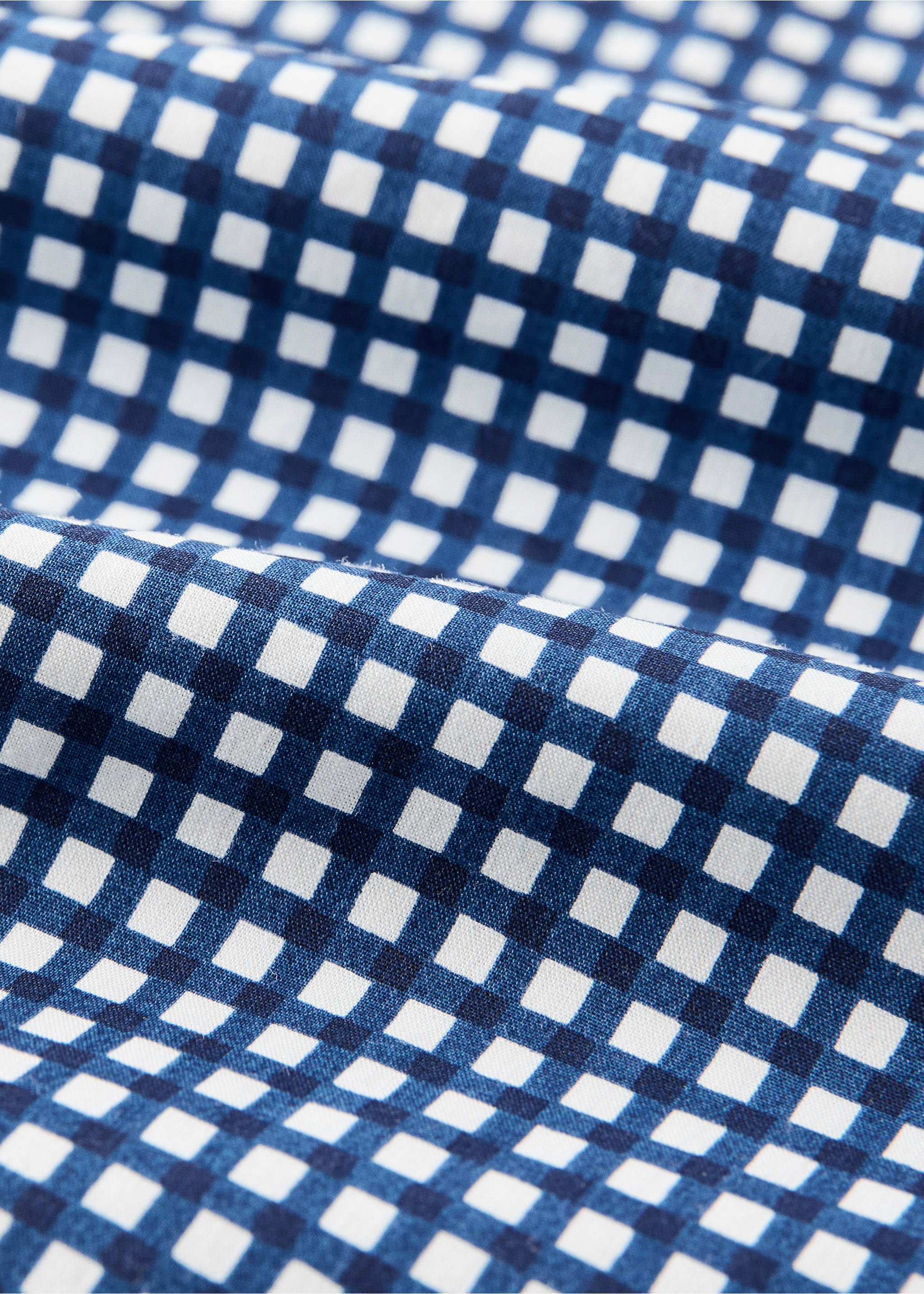 Vichy check cotton tablecloth for 8 to 10 guests - Details of the article 1, Blue. Ref: 27053344-00.