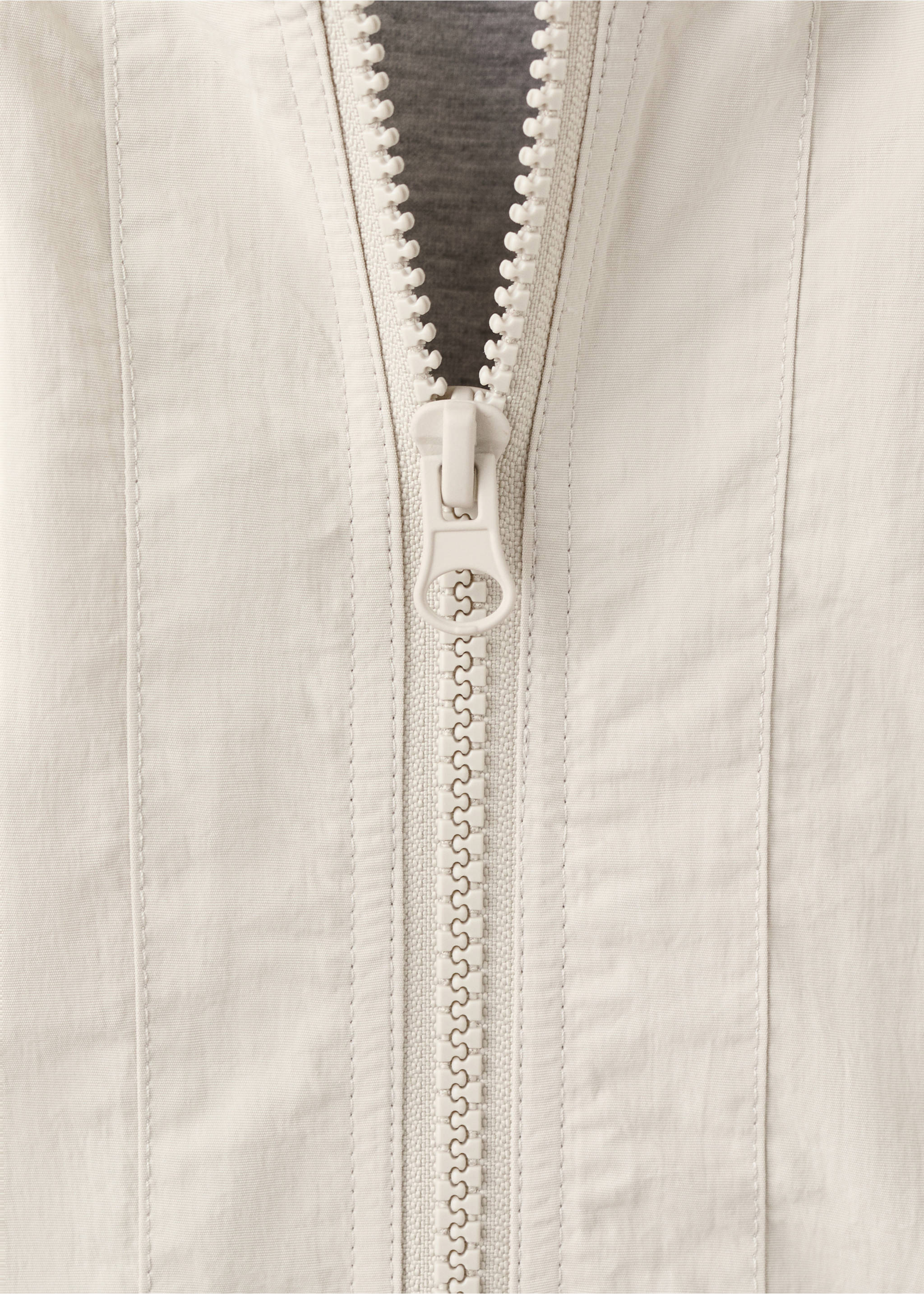 Chaqueta capucha - Detalle del artículo 8, Gris hielo. Ref: 27053708-00.