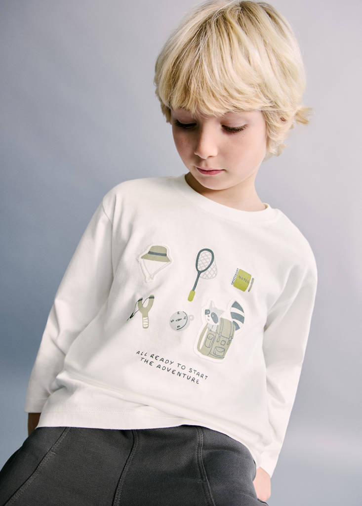 Camiseta estampada detalle bordado
