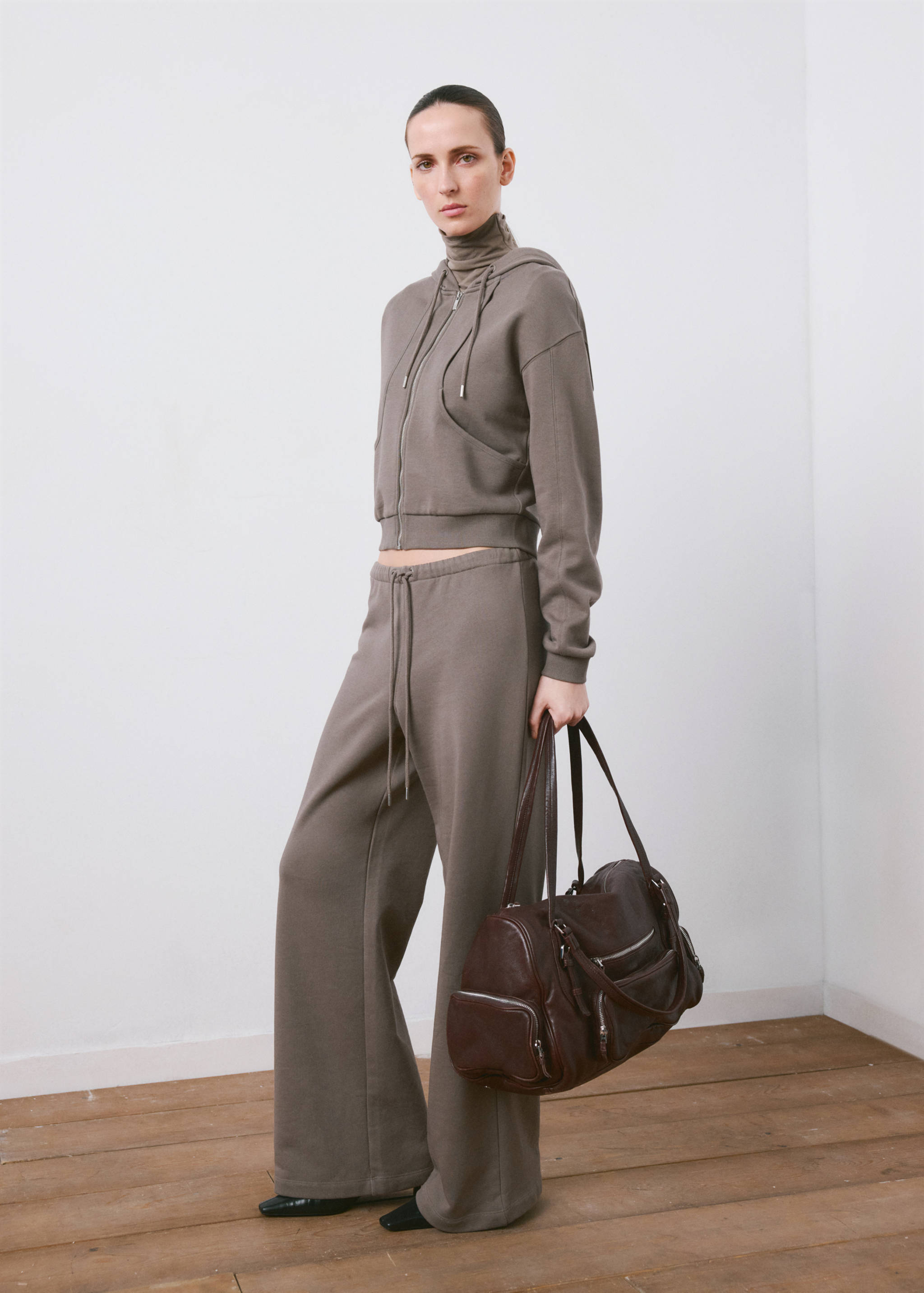 Elastic waist cotton trousers - General plane