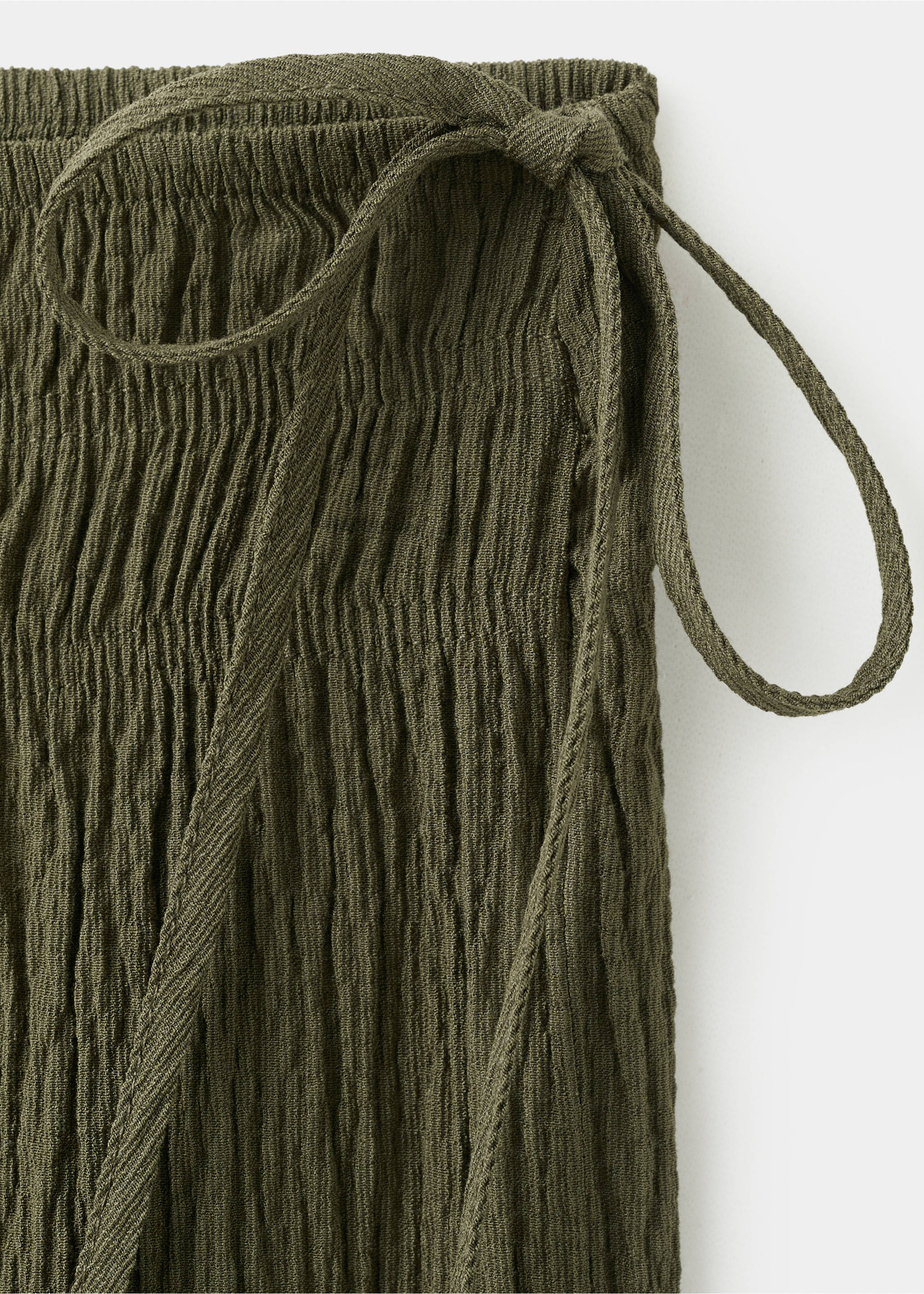 Balloon trousers with bows - Details of the article 8, Khaki. Ref: 27053732-00.