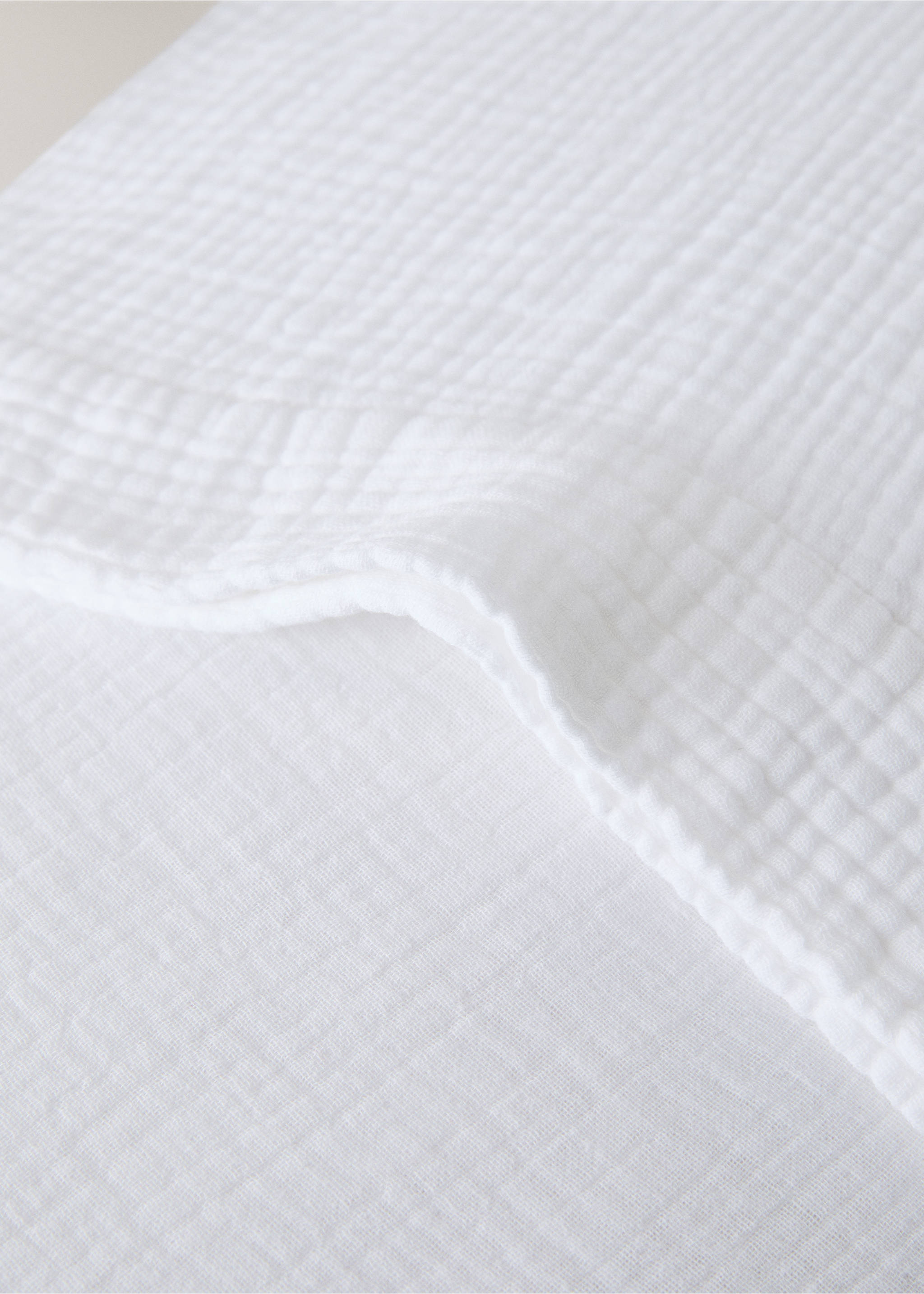 Cotton gauze pillowcase, 45x110 cm - Details of the article 1, Off White. Ref: 27053733-00.