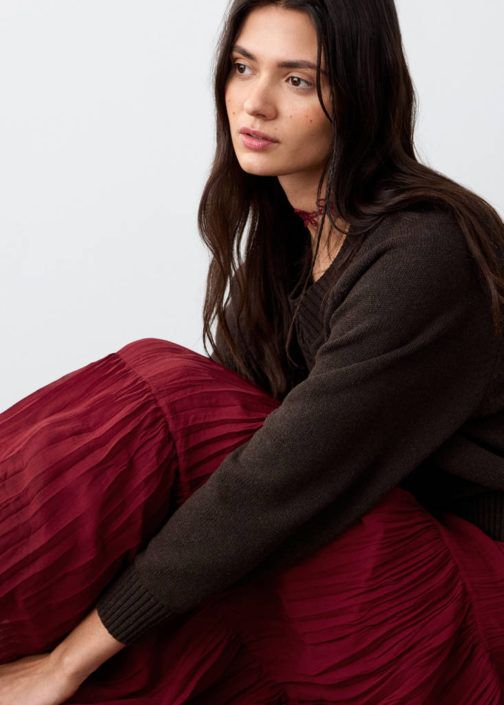 Flowy long skirt — Red