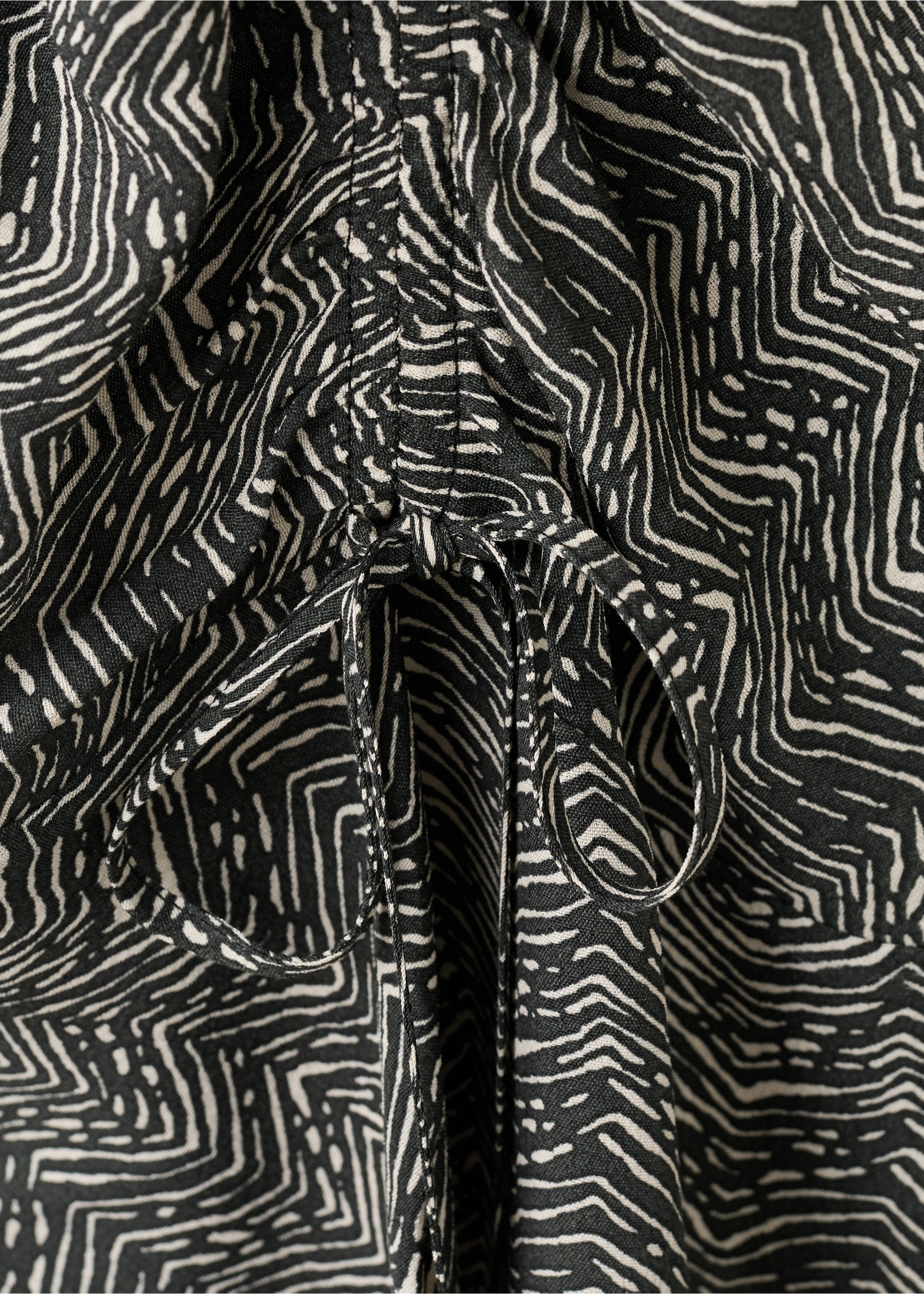 Flowy printed dress - Details of the article 8, Charcoal. Ref: 27053740-00.