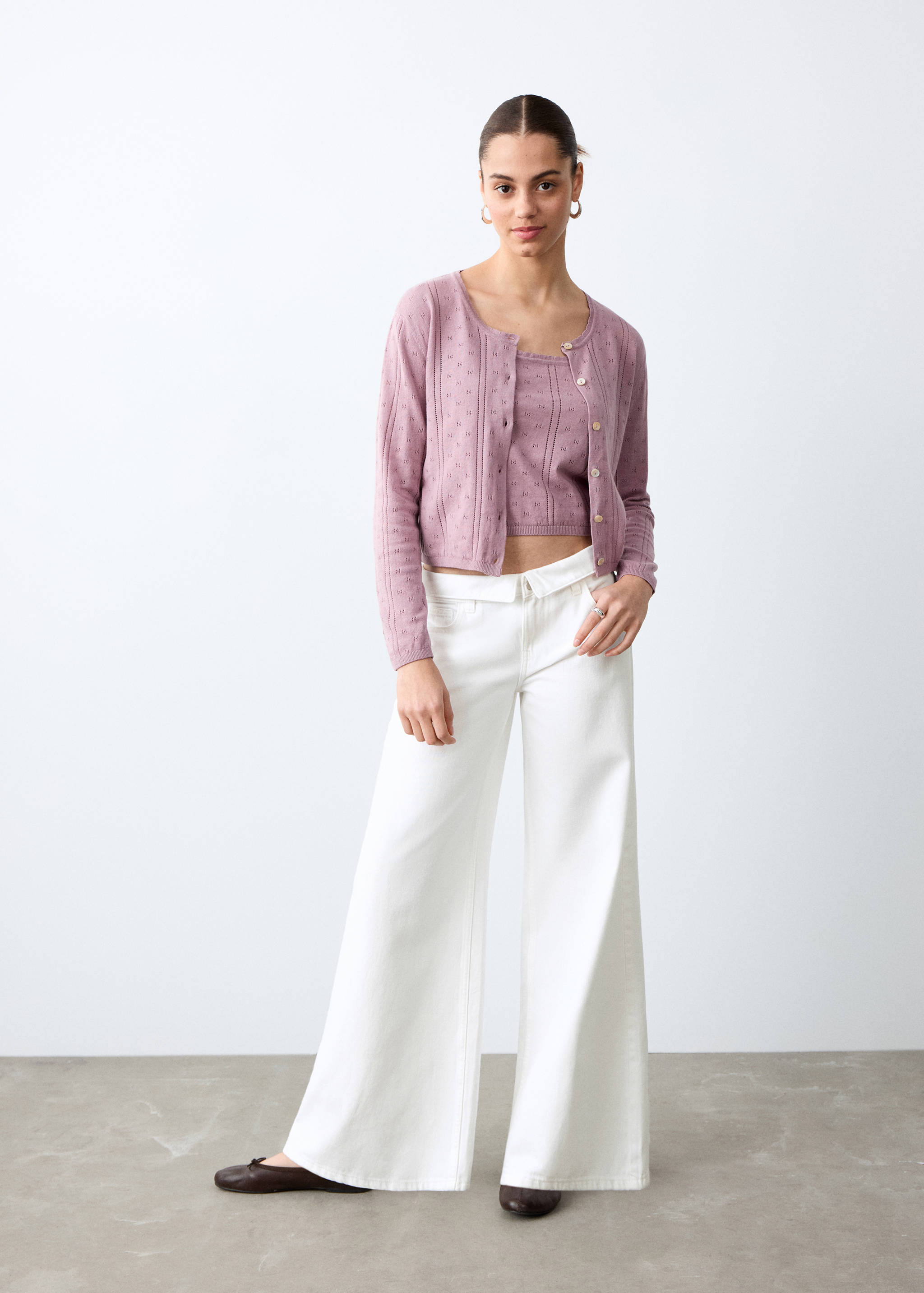 Джинсы с низкой посадкой и отворотом - Общий план