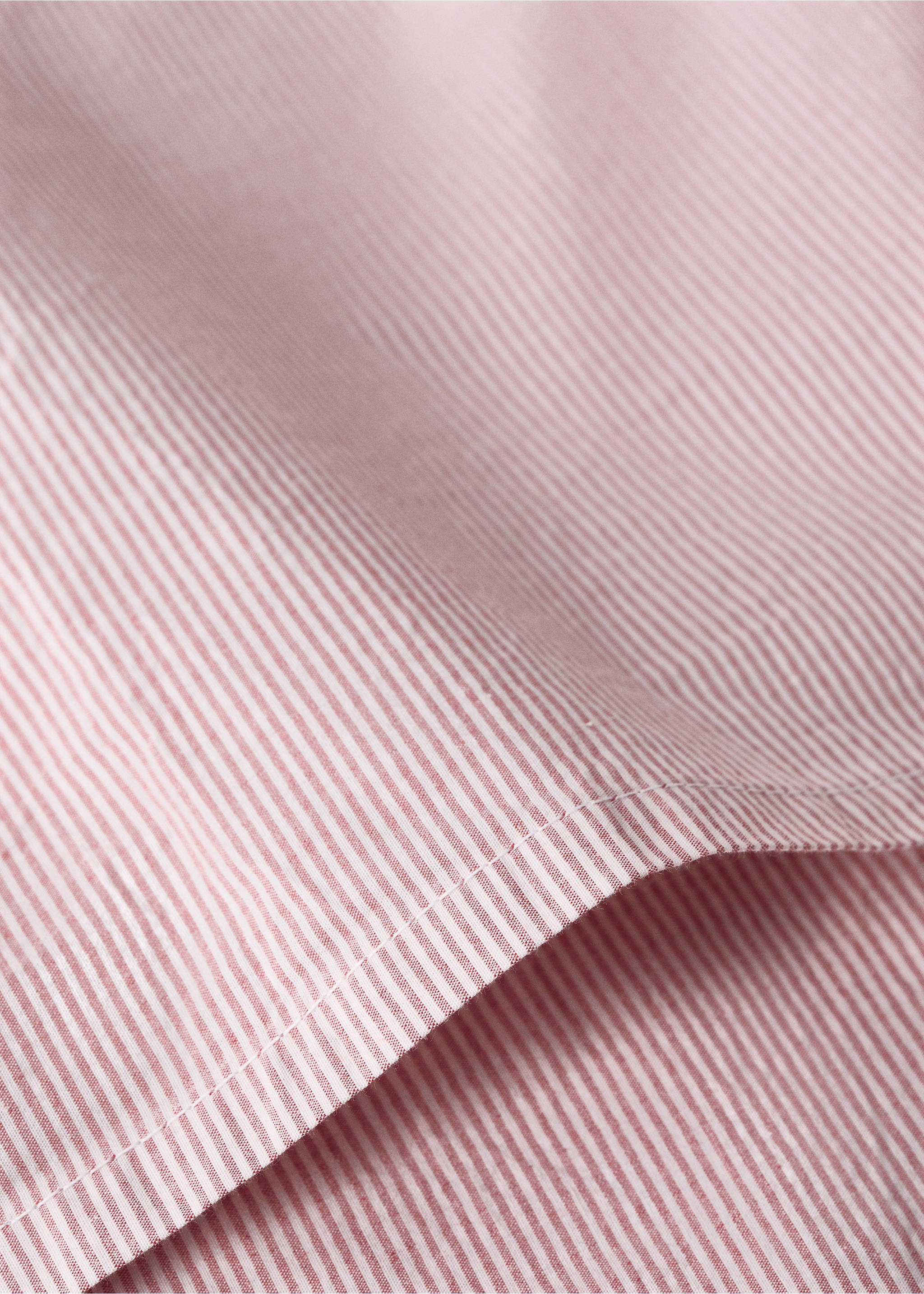 Cot bed duvet cover with fine striped yarn-dyed cotton - Details of the article 1, Grapefruit. Ref: 27054057-00.