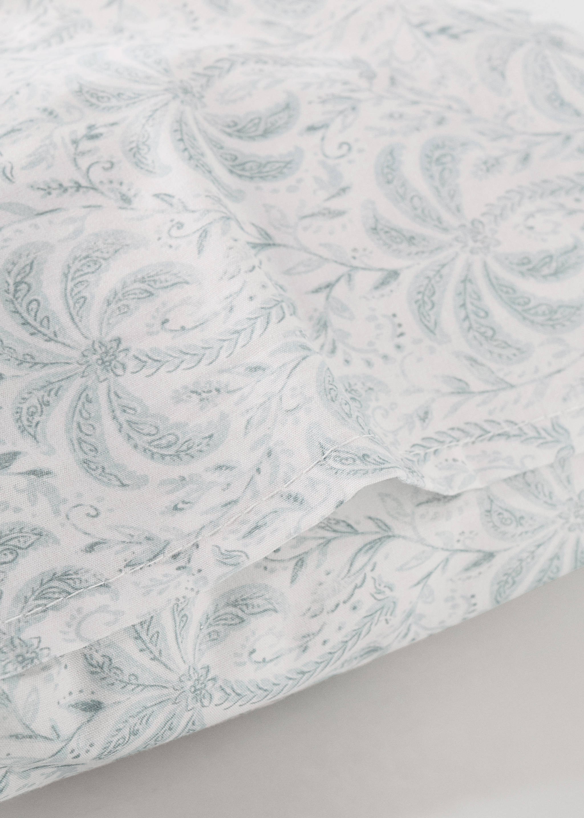 Cot bed pillowcase in percale cotton with palm tree design - Details of the article 1
