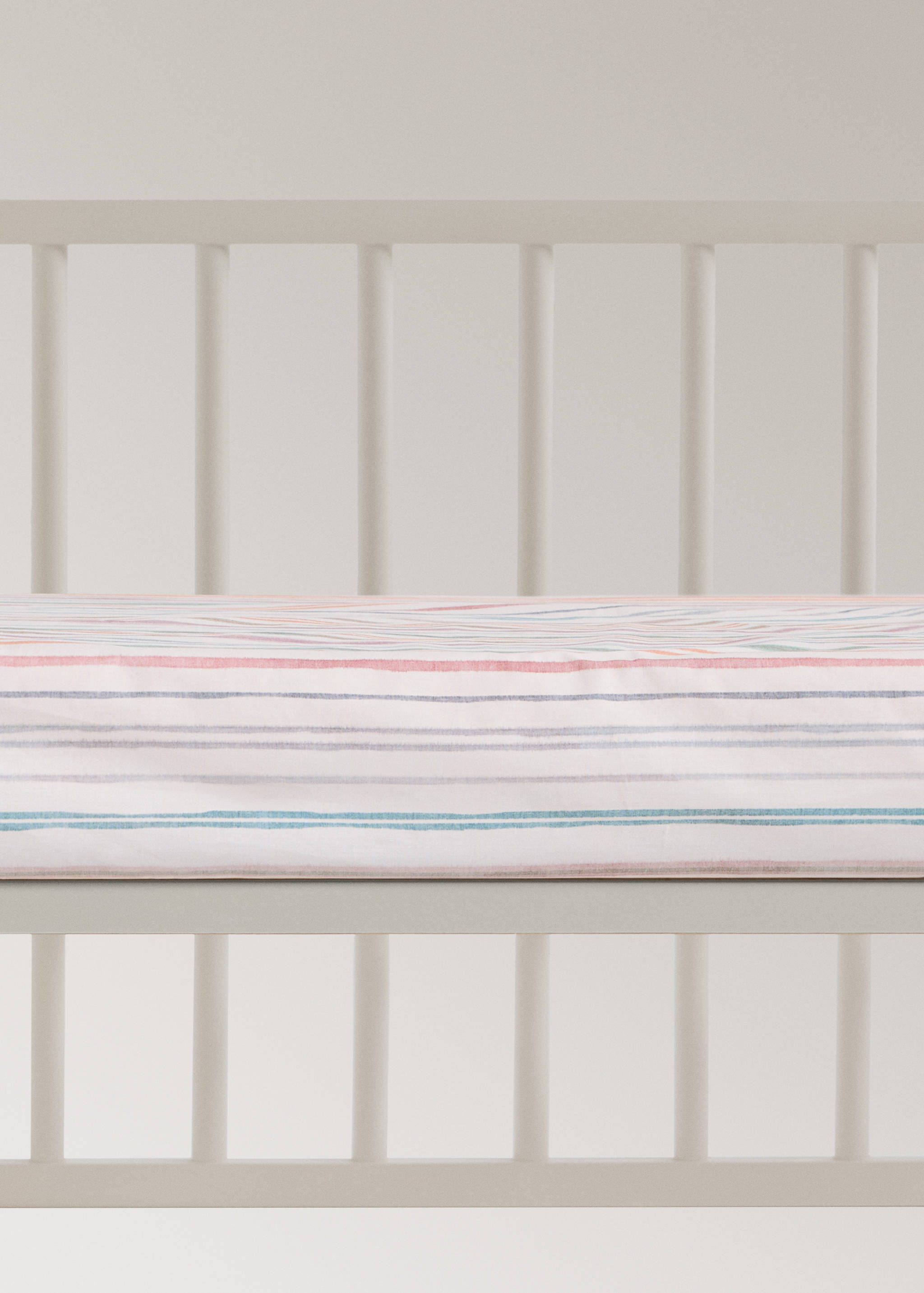 Cot bed fitted sheet in multicoloured striped cotton percale - Article without model