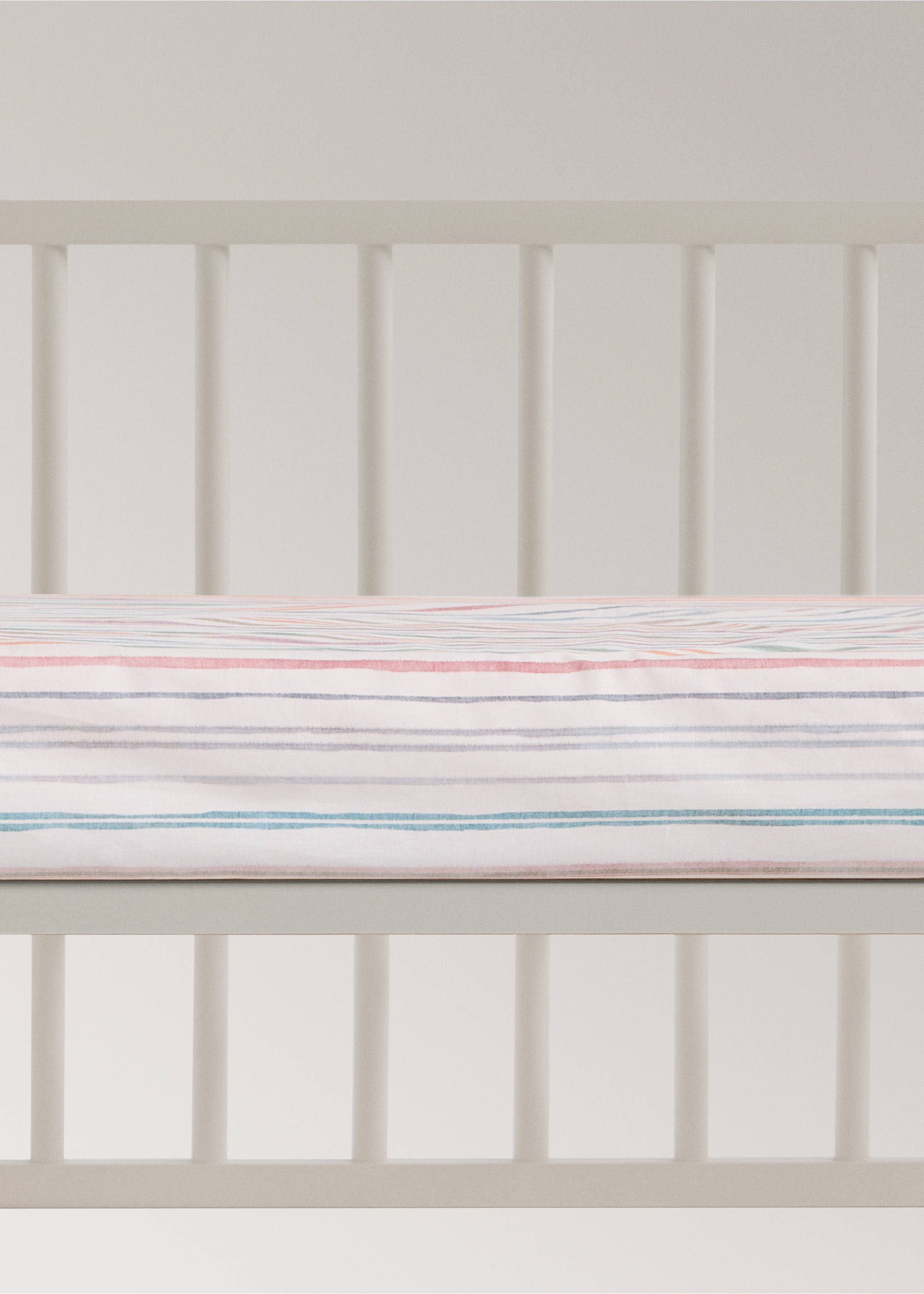 Cot bed fitted sheet in multicoloured striped cotton percale - Article without model, Green. Ref: 27054068-00.