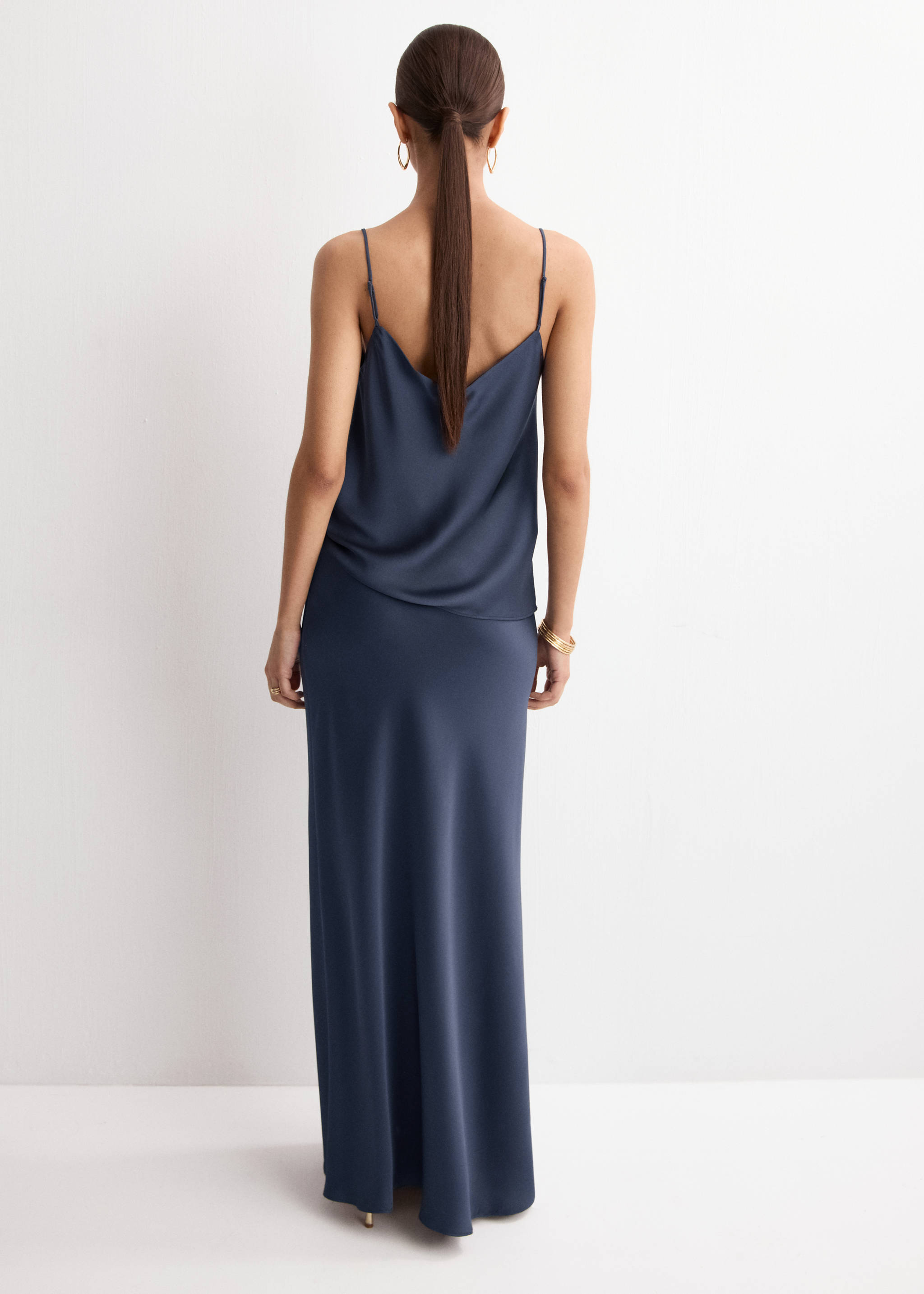 Falda larga satinada - Reverso del artículo