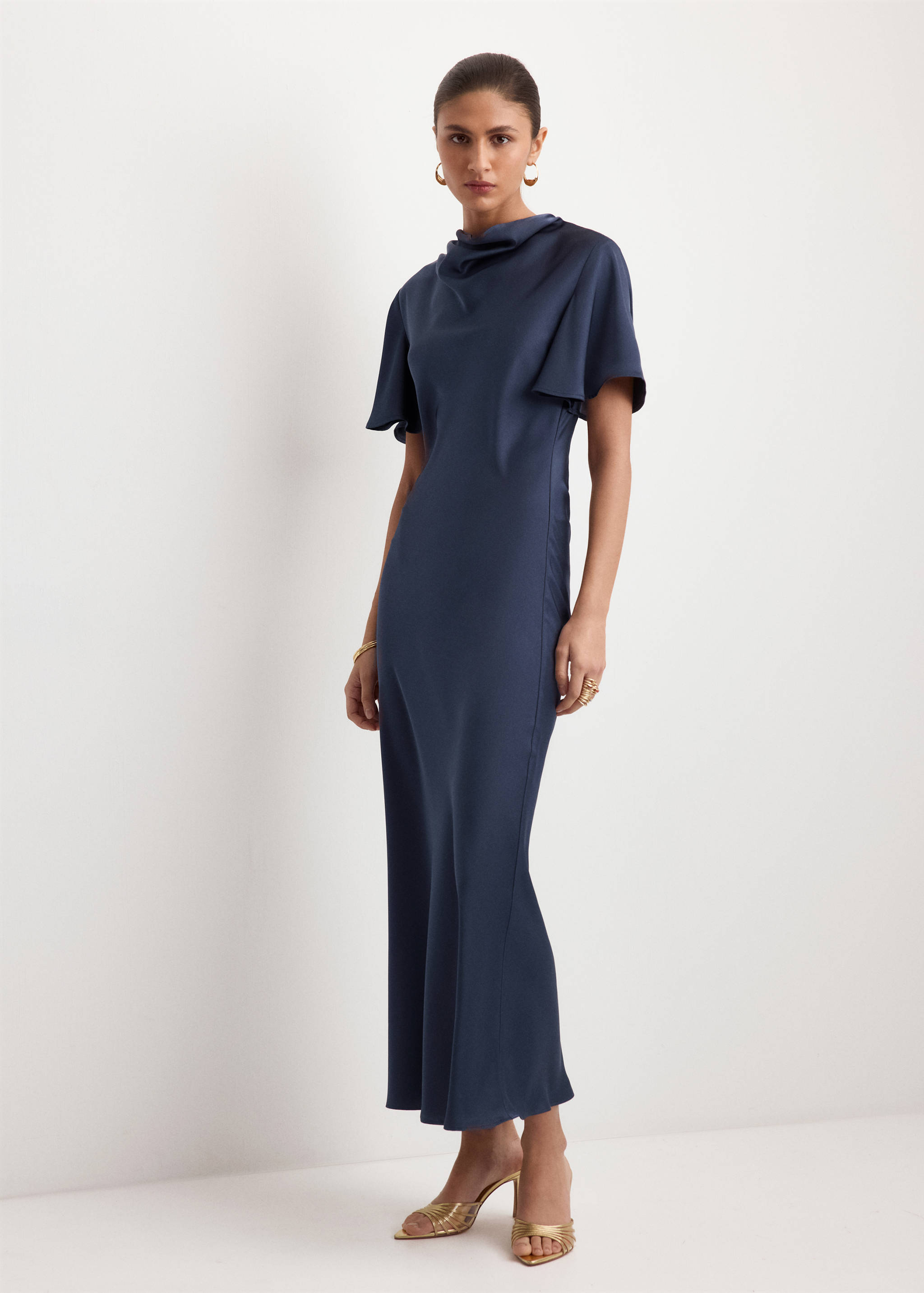 Draped neck satin dress - General plane