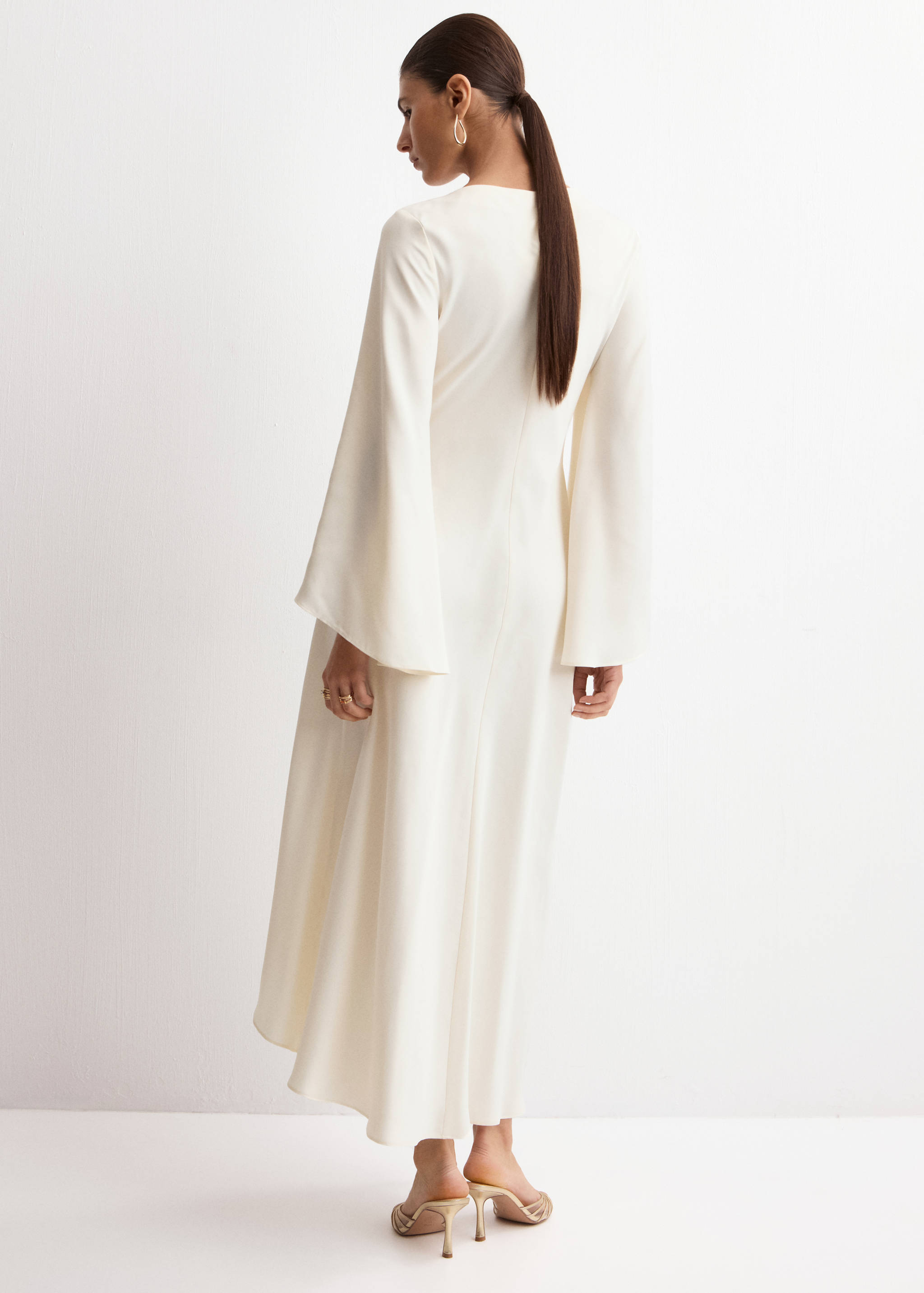 Ruched satin dress - Reverse of the article