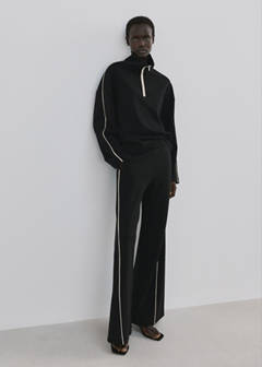 Turtleneck sweatshirt with zip — Black 2