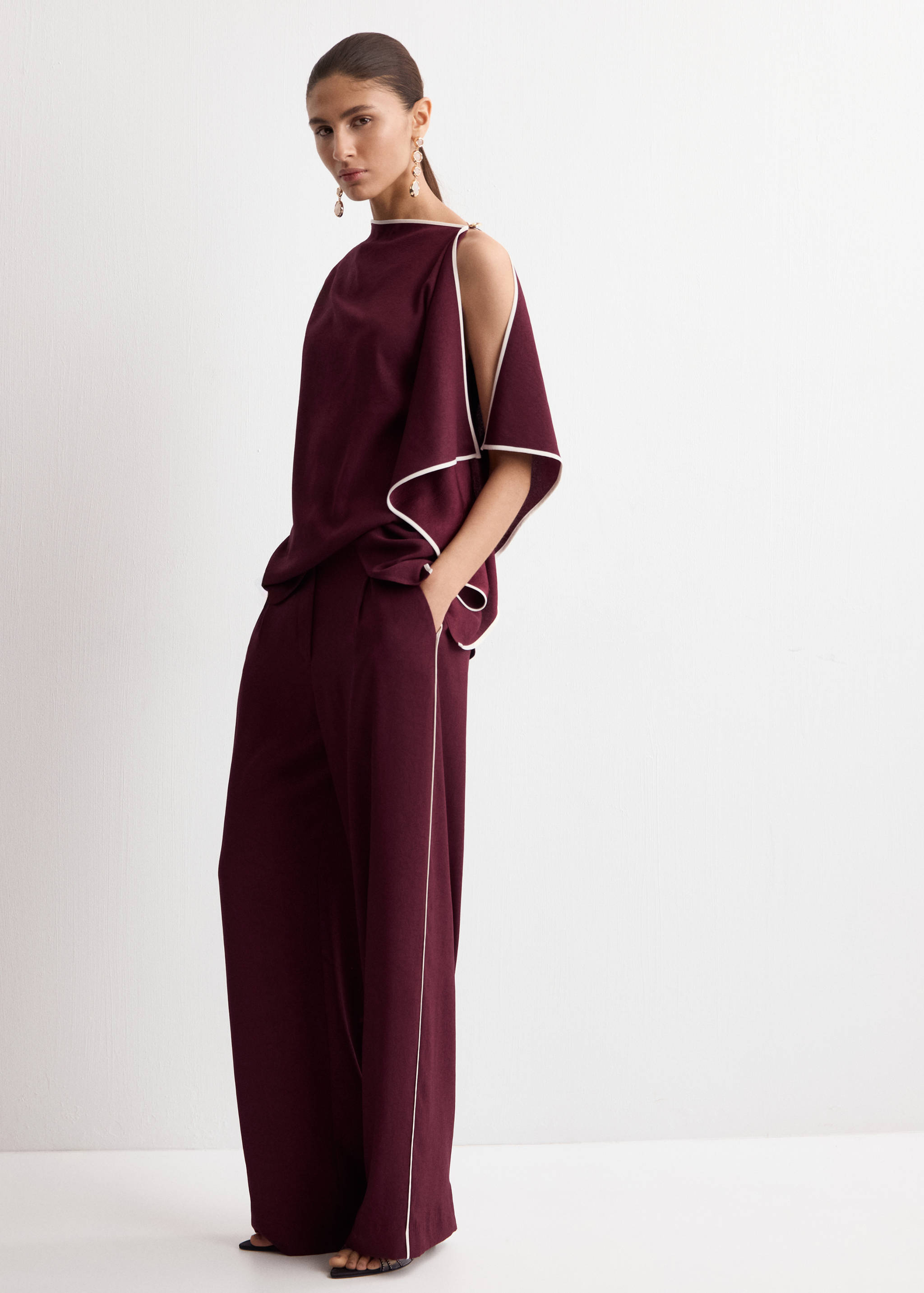 Pantalón recto raya contraste - Plano general