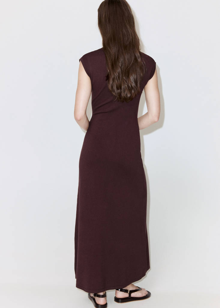 Perkins-neck knitted dress — Chocolate