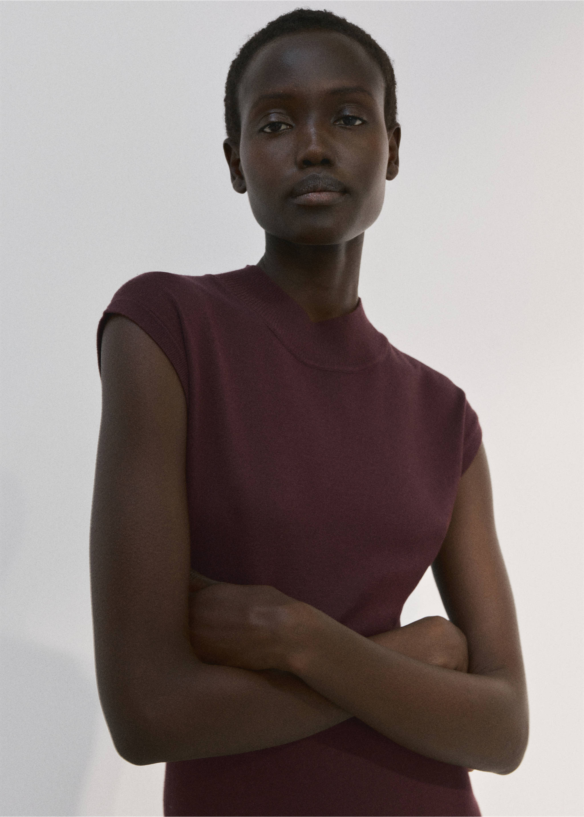 Vestido punto cuello perkins - Detalle del artículo 1, Chocolate. Ref: 27054084-00.