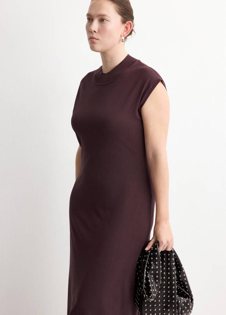 Perkins-neck knitted dress — Chocolate