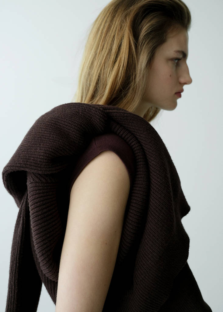 Perkins-neck knitted dress — Chocolate