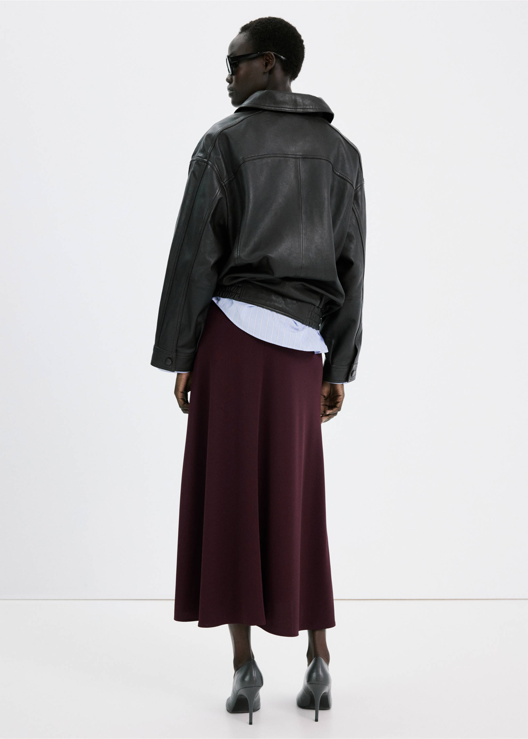 Fine knit midi skirt - Reverse of the article, Wine. Ref: 27054085-00.